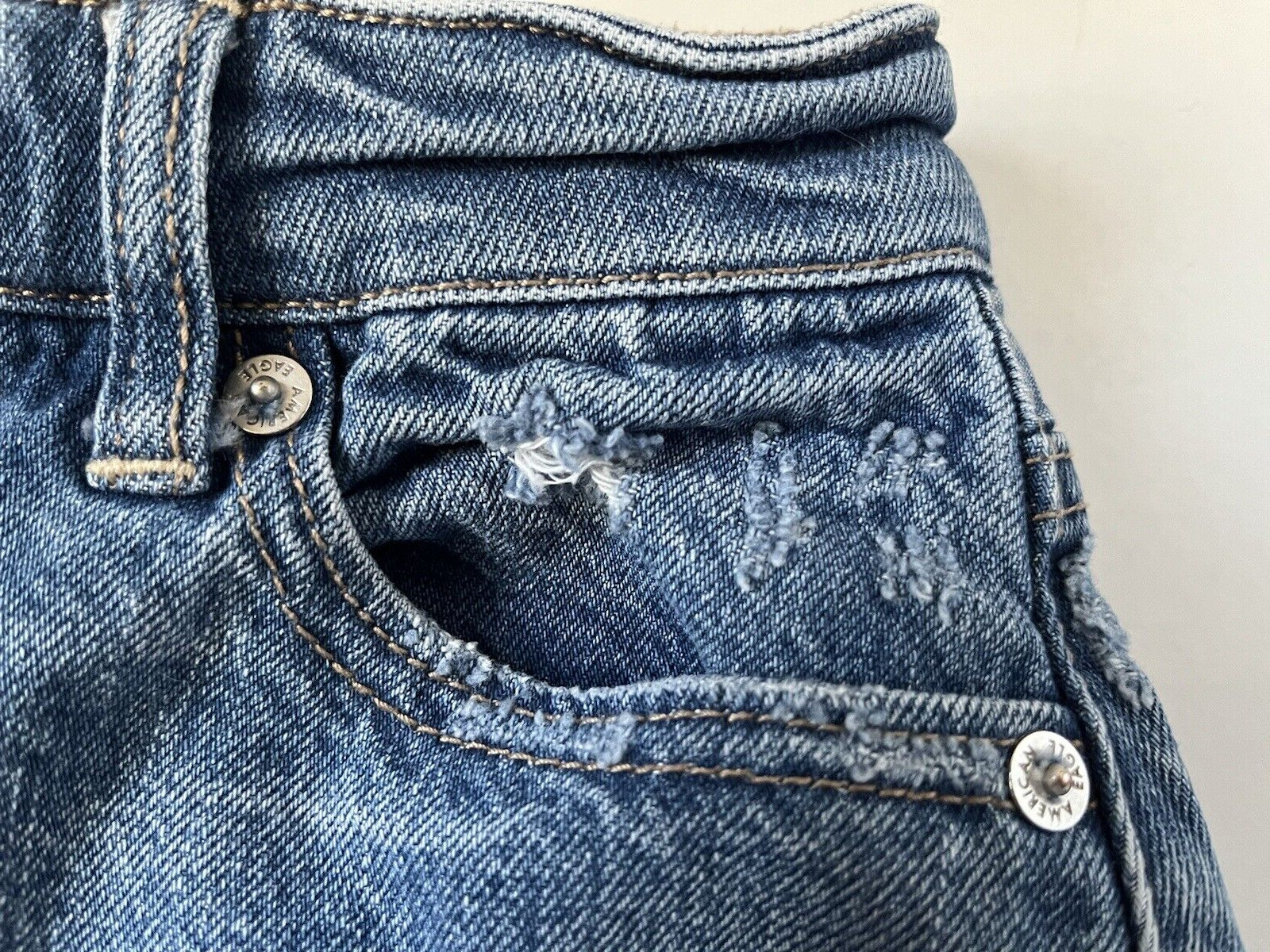 American Eagle Highest Rise Mom Short Size 000 Comfort Stretch Waistband