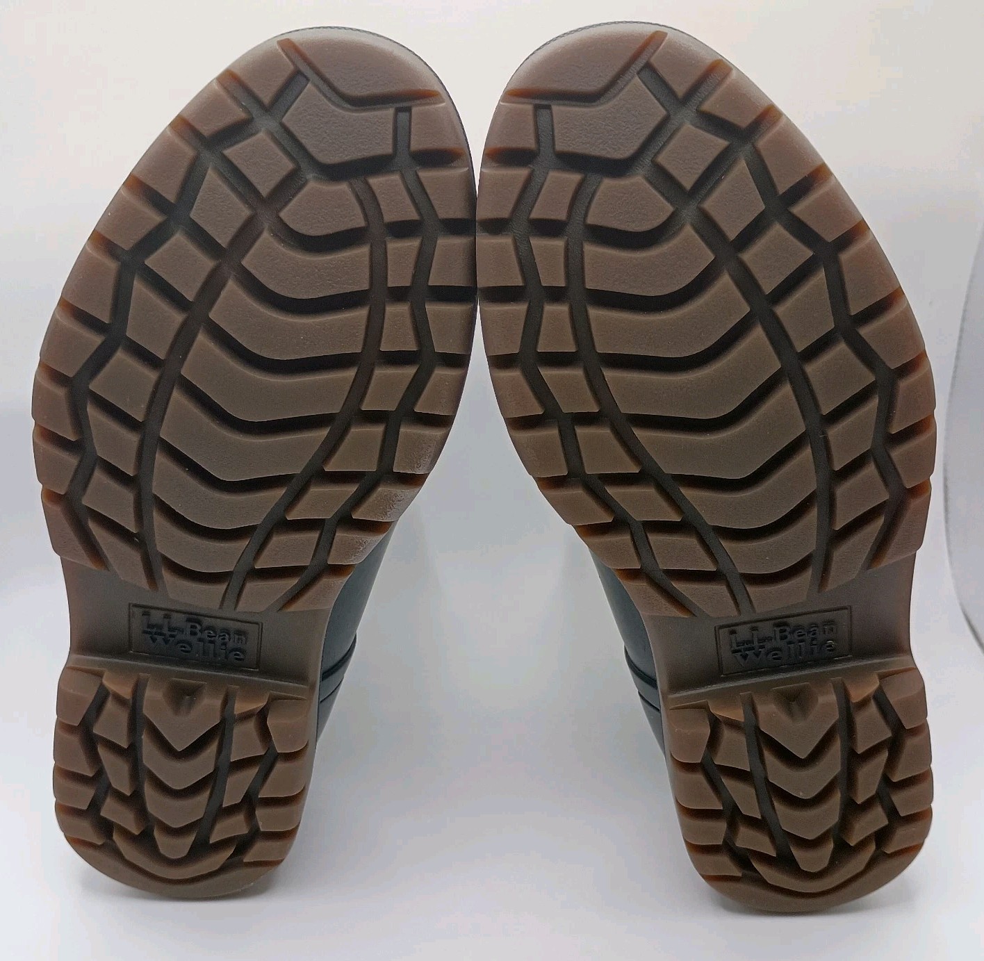 L.L. Bean Women’s Size 6 Black Rugged Wellie Rubber Chelsea Mud Rain Boots