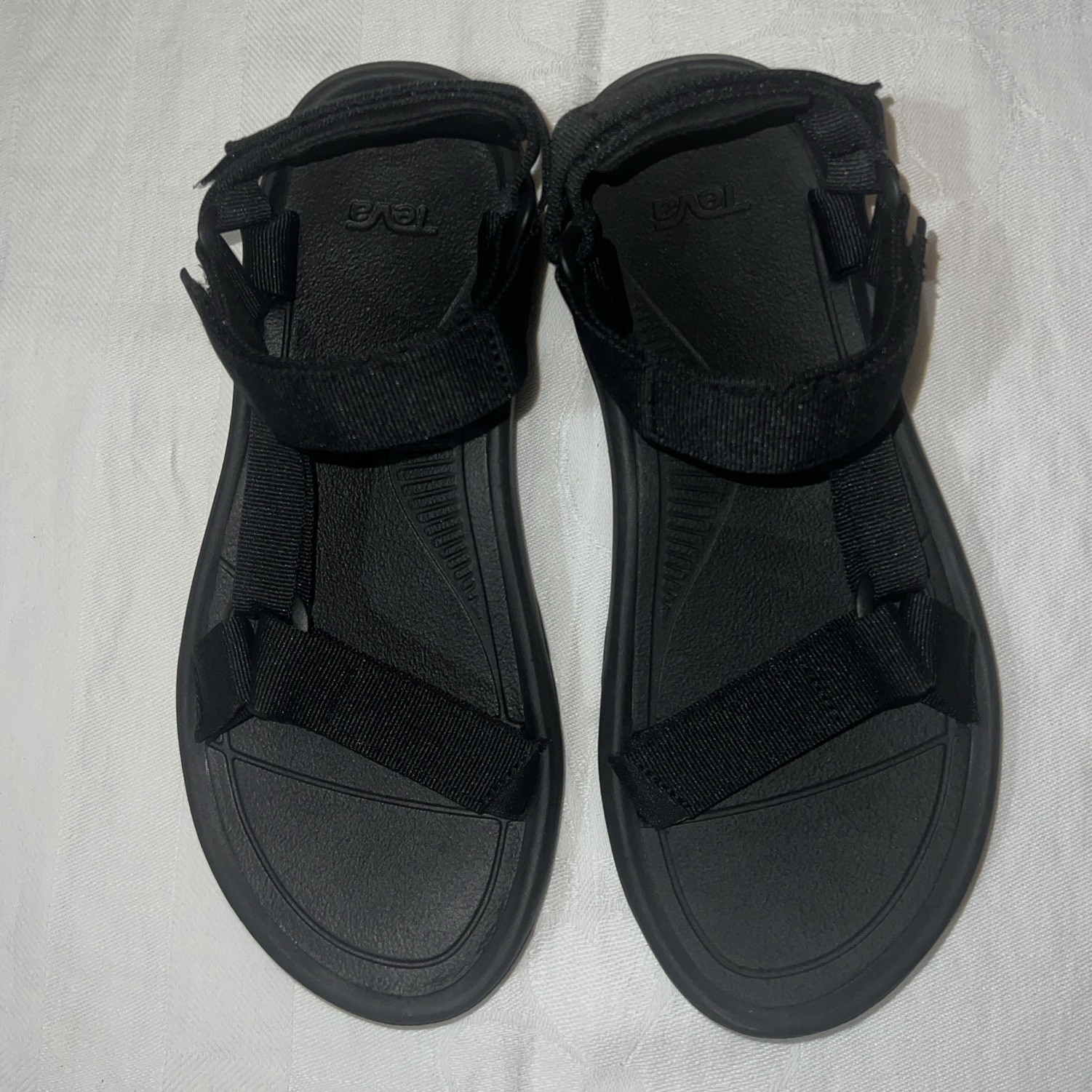 Teva men’s hurricane xlt2 Black sandals Sz 10
