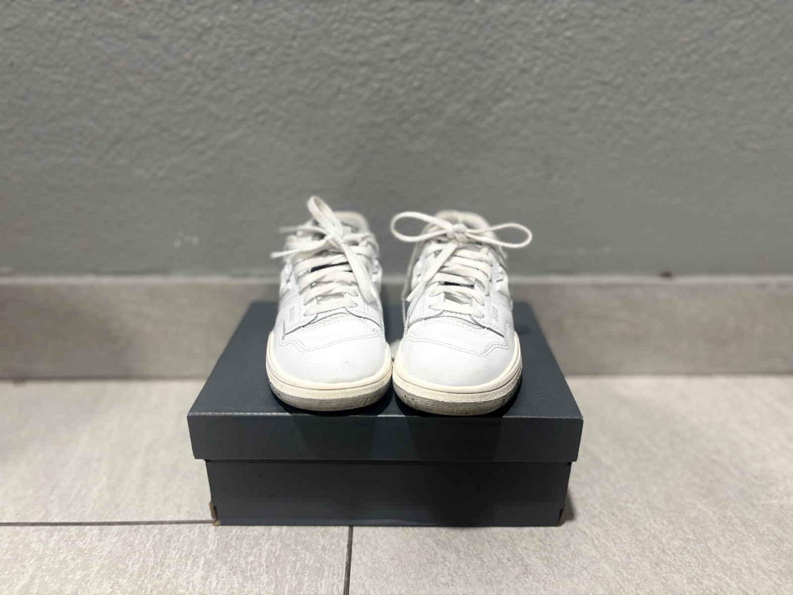 new balance 550 kids size 13.5 lightly used white with box