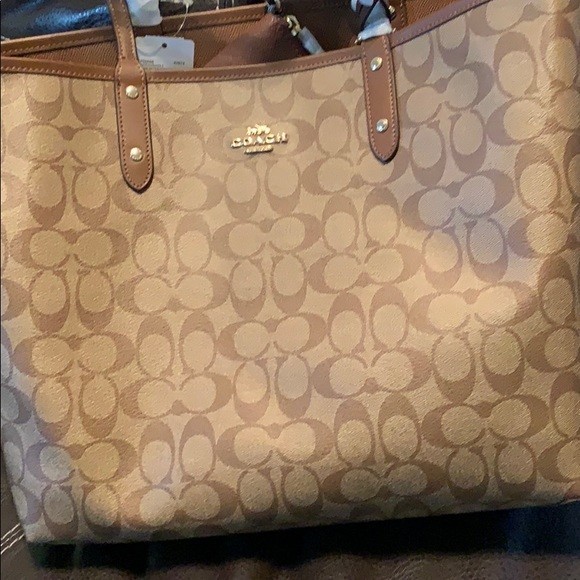 COACH City Tote Bag Signature Canvas