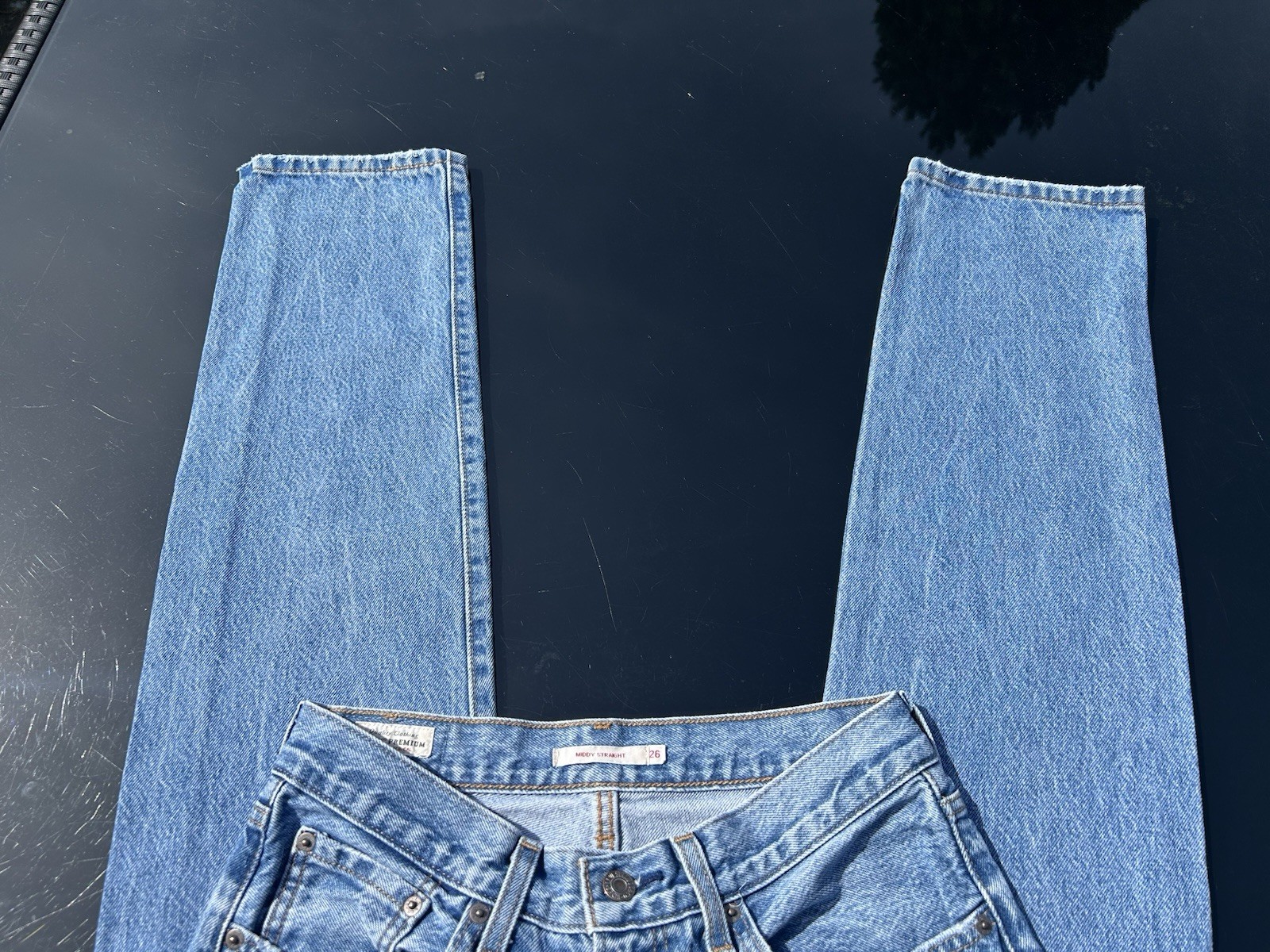 Levi 690 Premium Middy Straight Jeans Waist 26in Inside Leg 30in 100% Cotton
