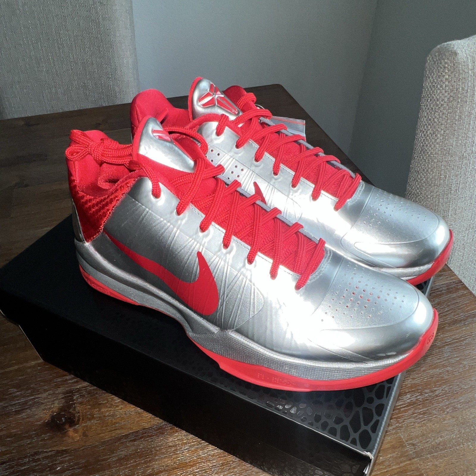 Nike Kobe 5 Caitlin Clark Rookie of the Year IV2712-001 Size 9.5 Men’s