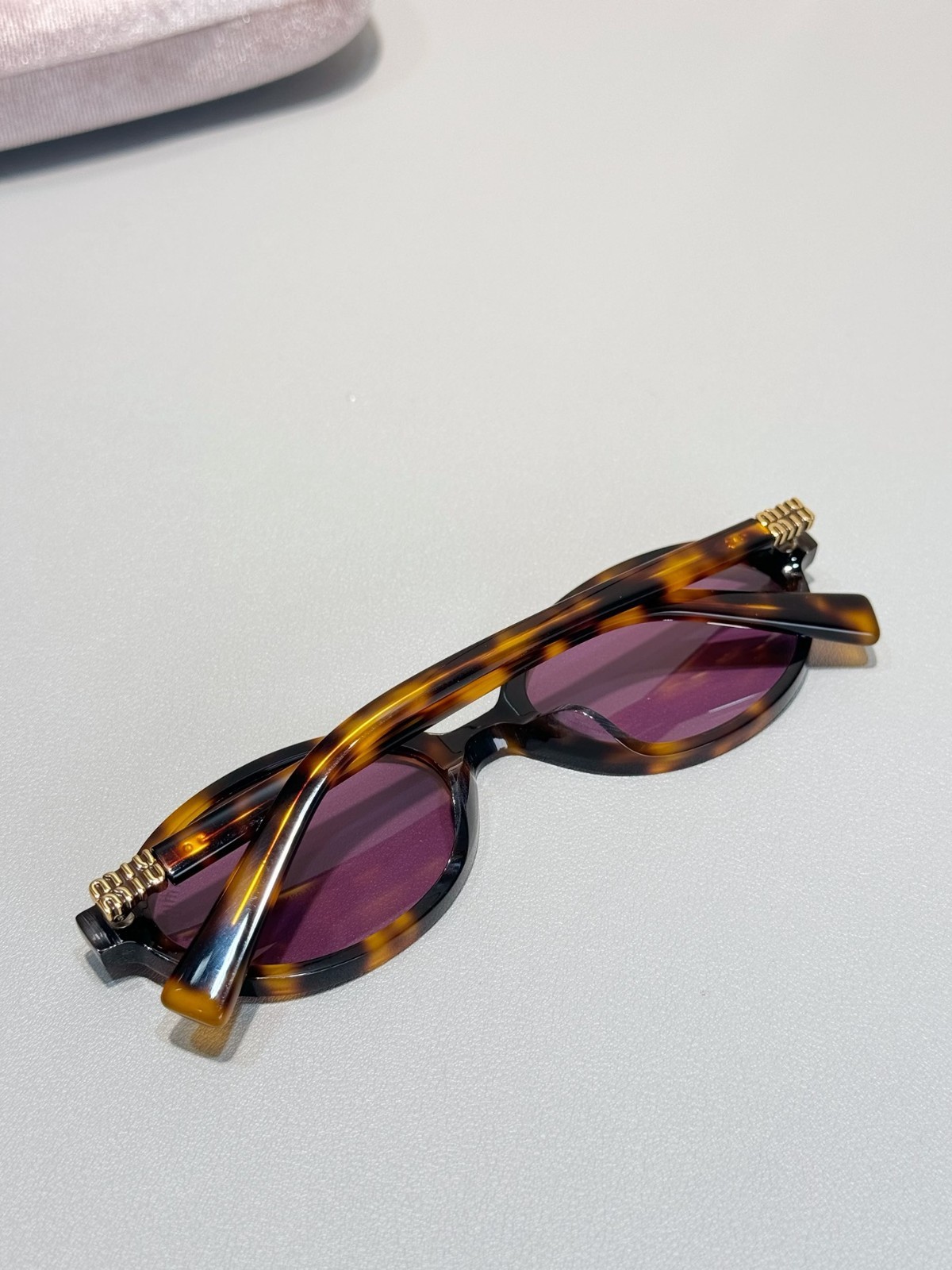 Chic Oval Tortoiseshell Frame Sunglasses Purple Tinted Lens Women Eyewear