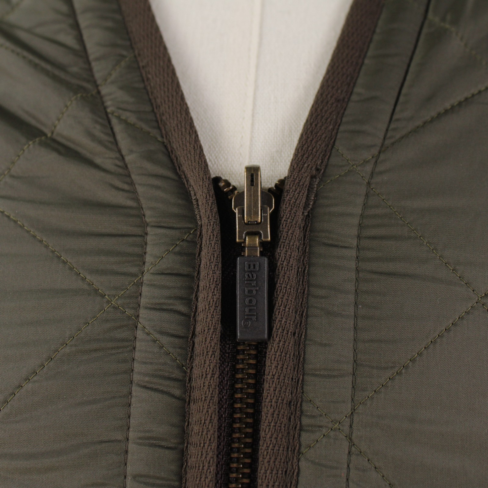 Barbour NWT 100% Polyamide Polar Quilt Waistcoat Size XS In Solid Greenish Brown