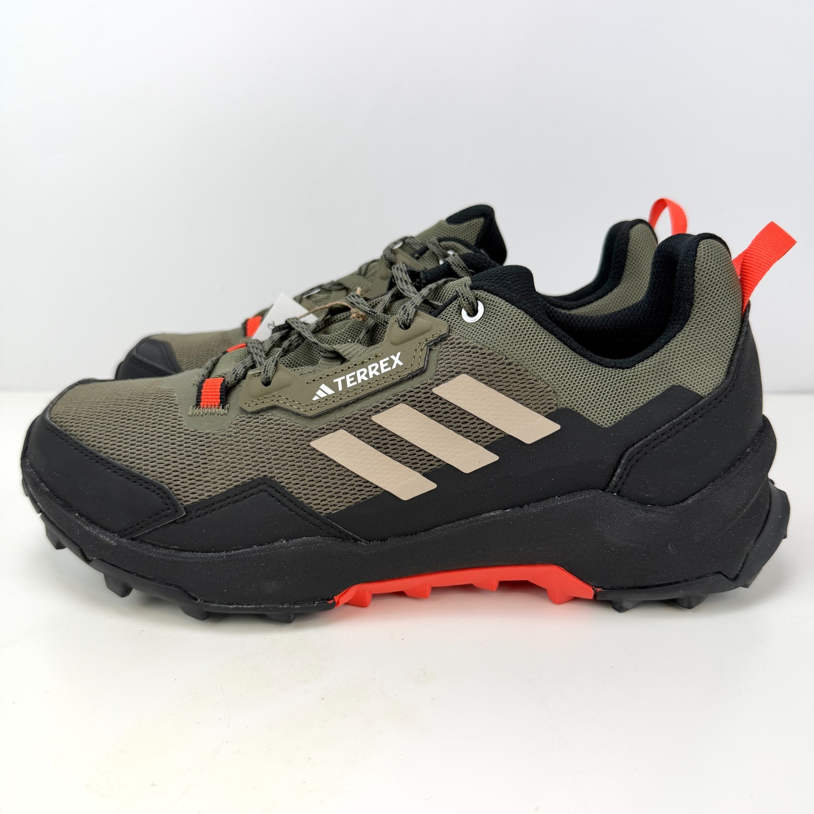 adidas Terrex AX4 Wide Mens Hiking Shoes Olive Green IG8852 Sz 9.5 FIT SMALL