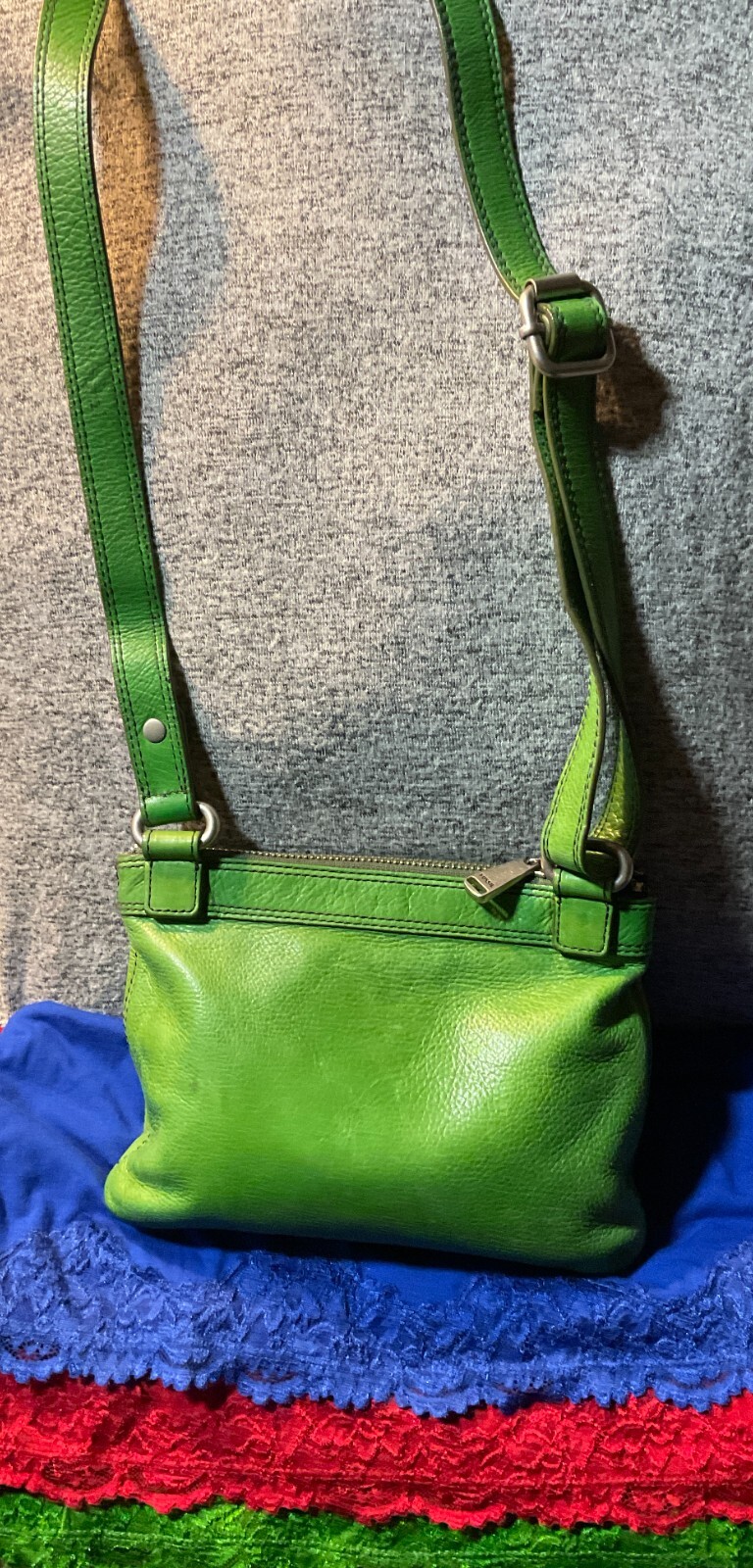 Fossil Marlowe Kelly Green Pebble Leather Credit Card Turn Lock Zip Crossbody