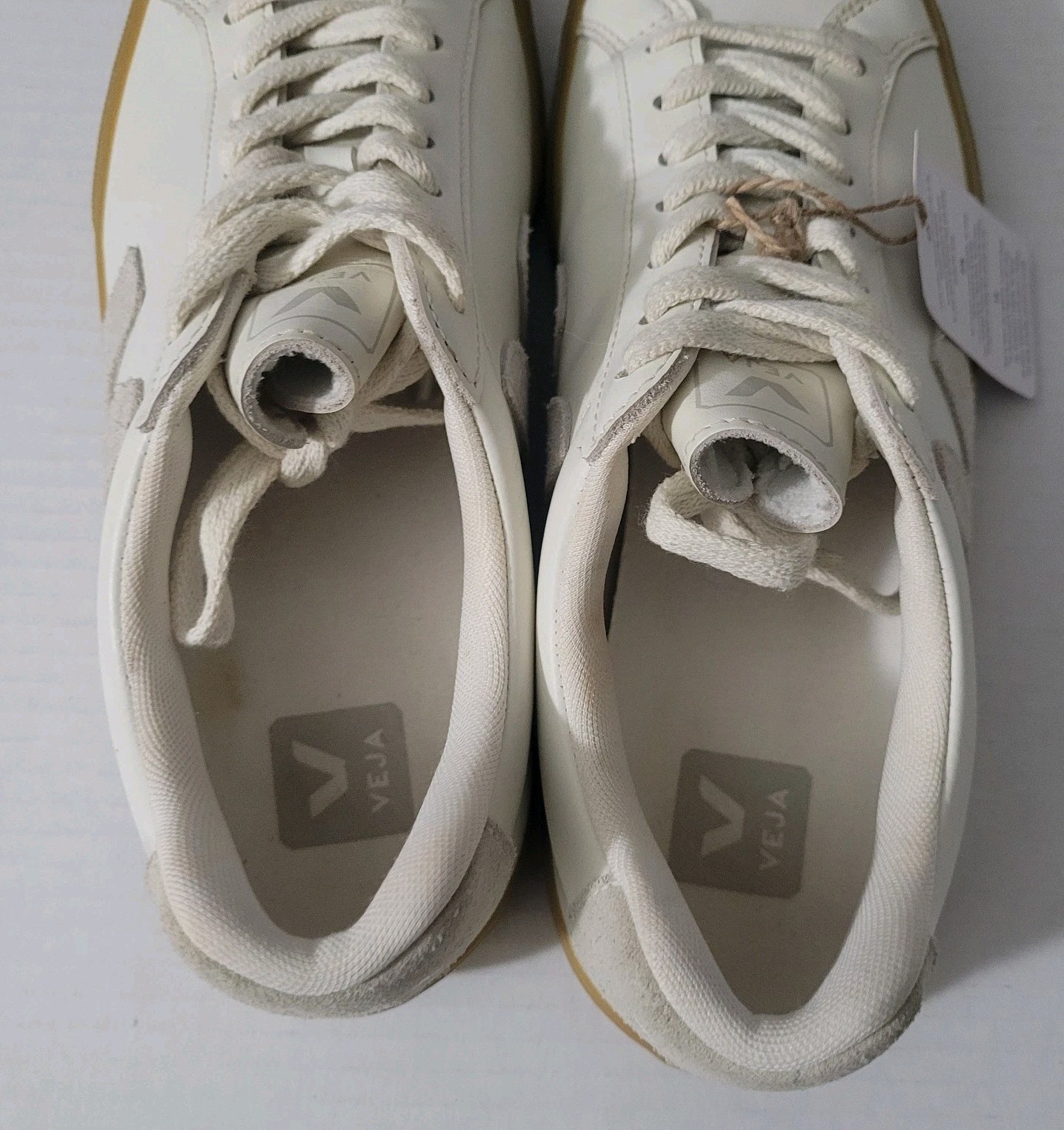 Veja Campo White Pierre Leather Suede Gum Sole Sneakers Mens 8 / Womens 10