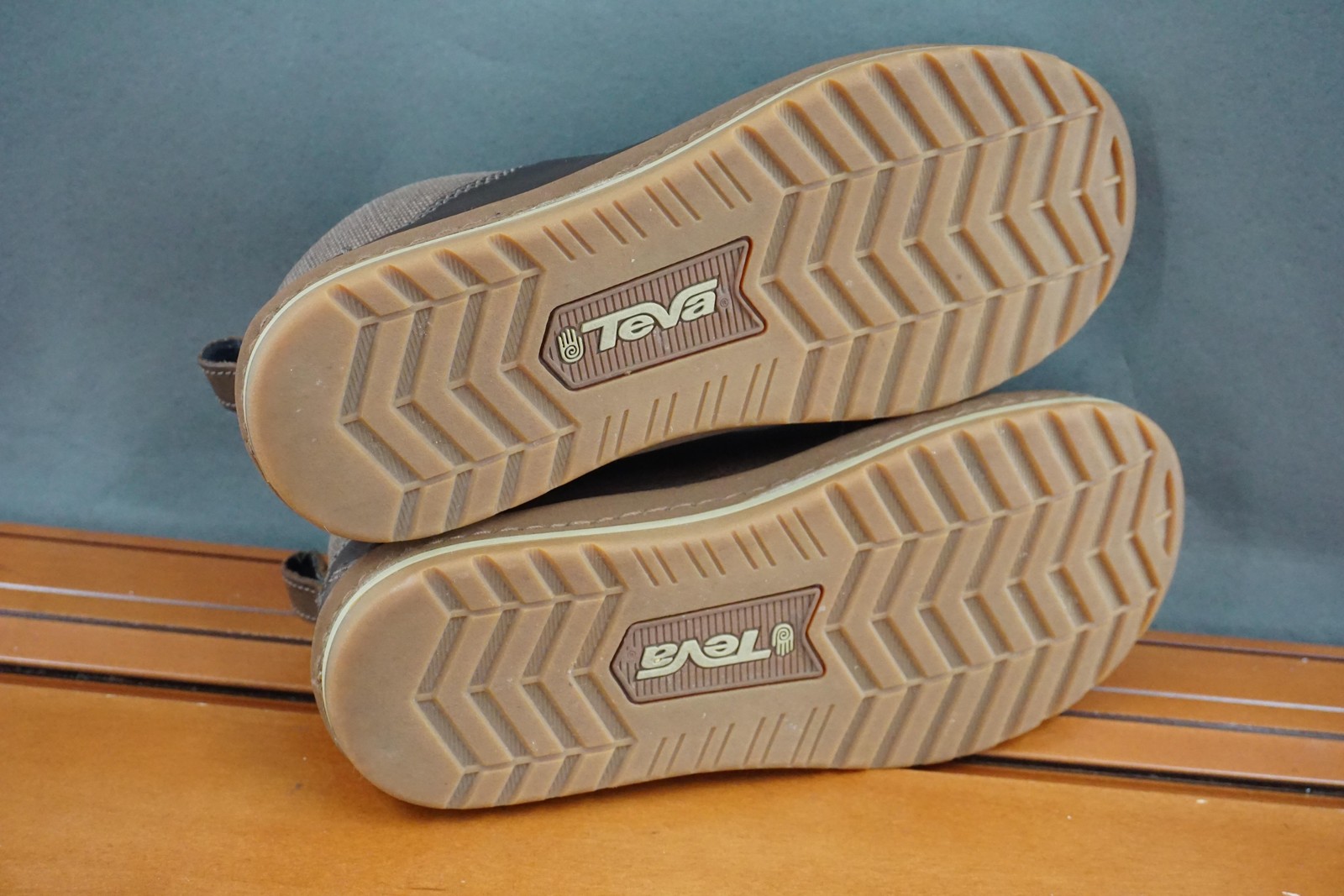 Teva Cedar Desert Boot Shoe Mens 7.5 Brown Leather Chukka Casual Comfort Lace Up