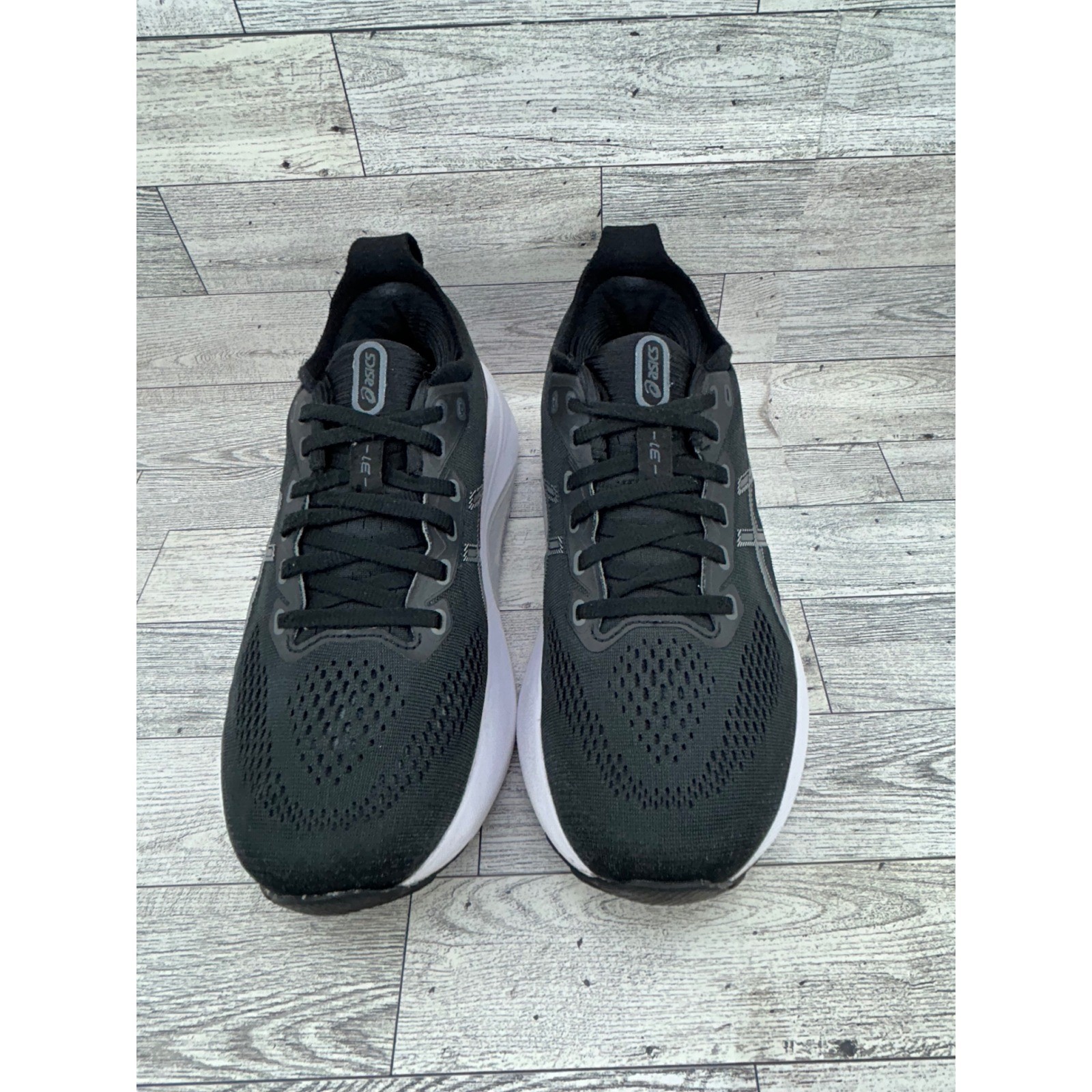Asics Gel-Kayano 31 Black Graphite Grey Running Shoes 1012B670 Women Size 8