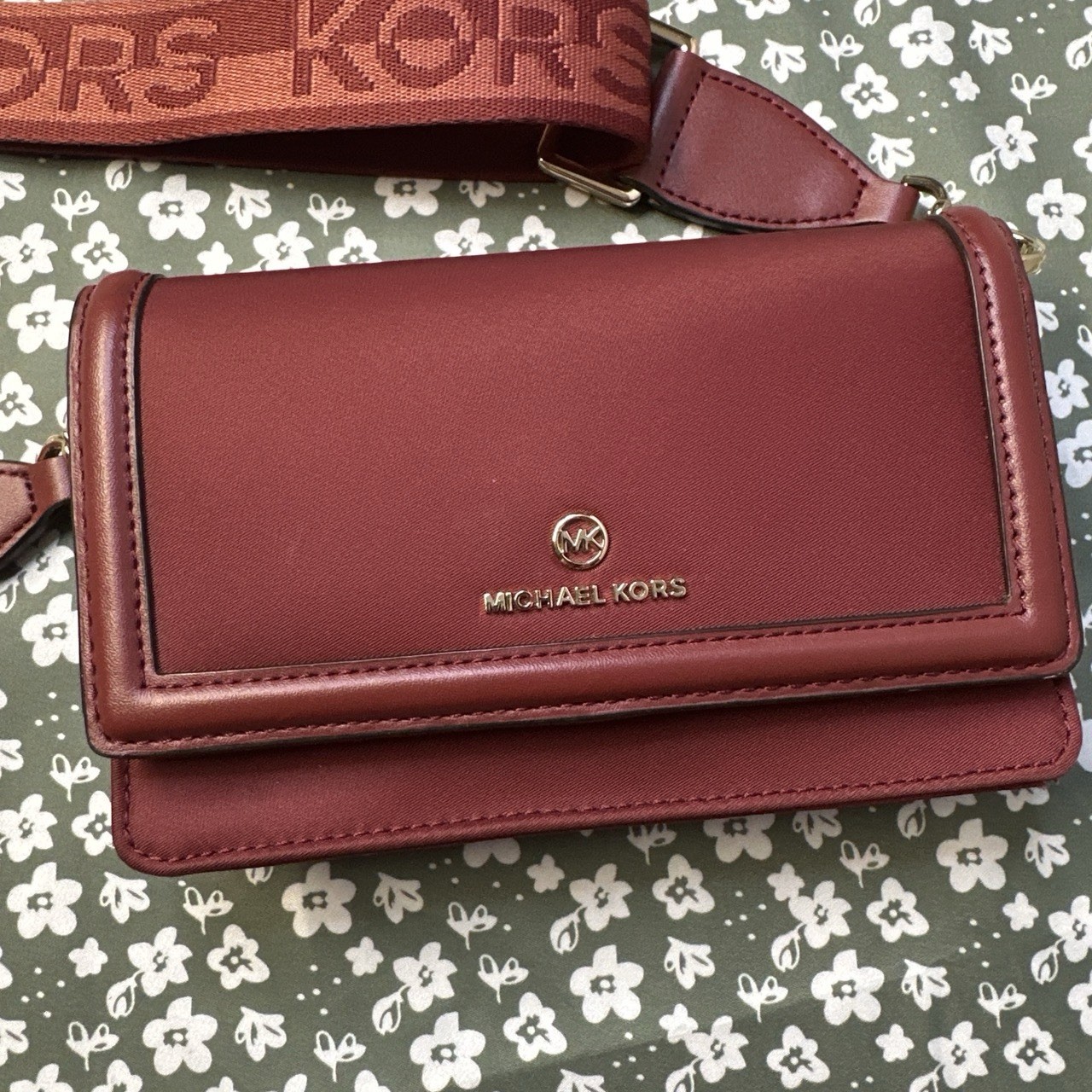 Michael Kors Burgundy Crossbody Wallet on Chain Logo Strap Detachable Snap Zip