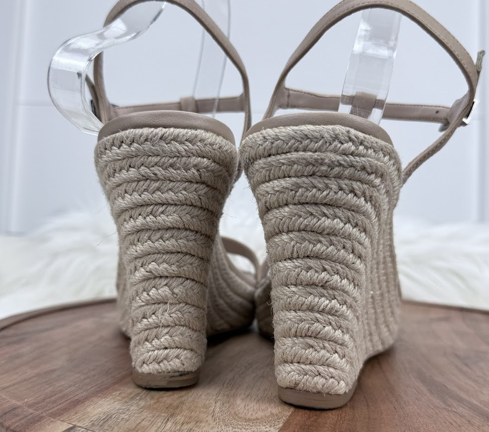 Charles by Charles David Shoes Womens Size 10M Beige Espadrille Wedge Sandals