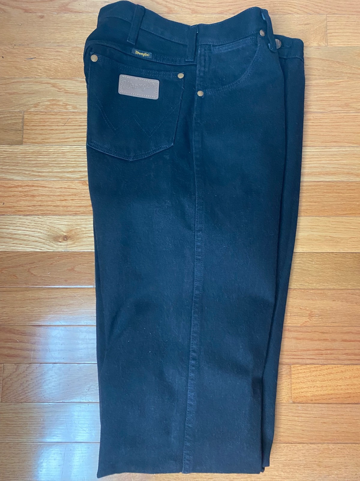 Black Wrangler Cowboy Cuts 31×38 *Authentic* Pre Owned.