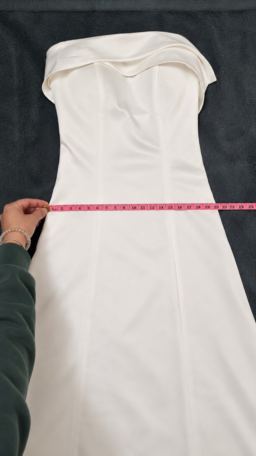 Elegant Satin Strapless A-line Wedding Dress Minimalist Bridal Gown