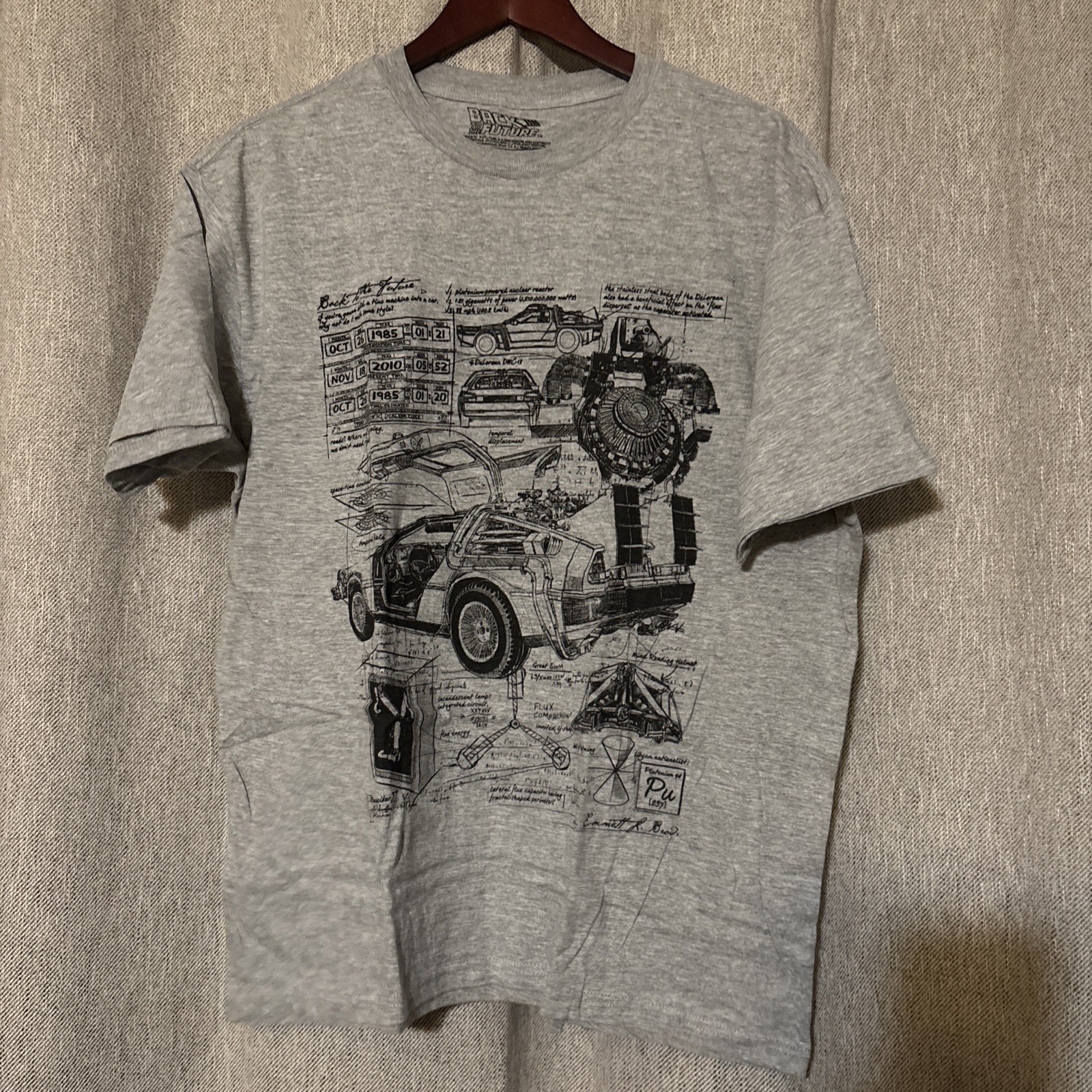 BACK TO THE FUTURE T-Shirt LOOTwear 2018 Exclusive LOOT CRATE Delorean L BTTF