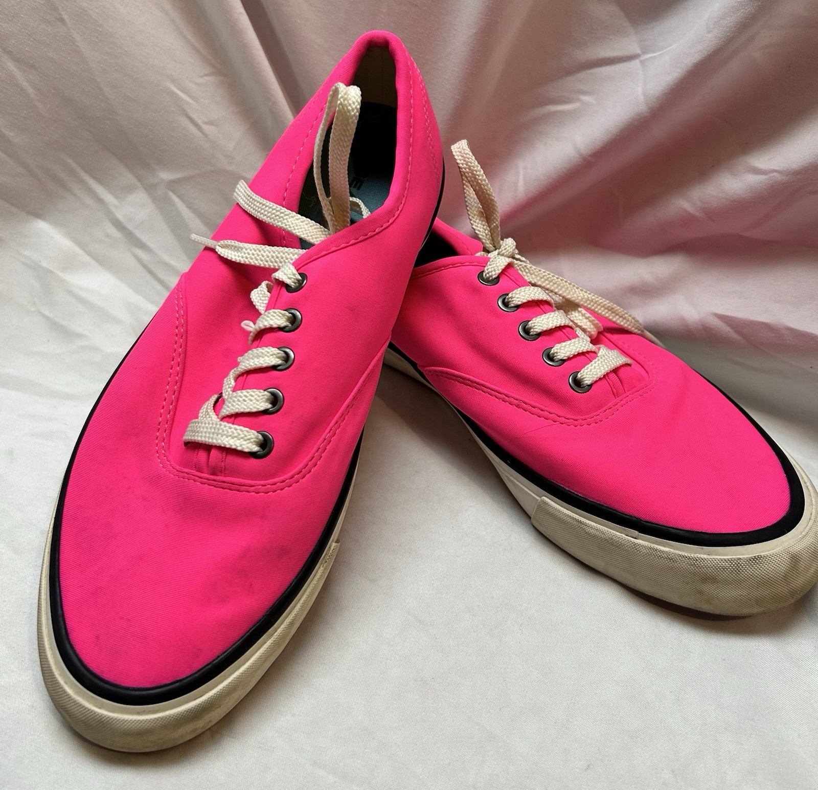 SeaVees Legend Sneaker Womens 9 Hot Pink Neoprene Lace Up Casual Tennis Shoes