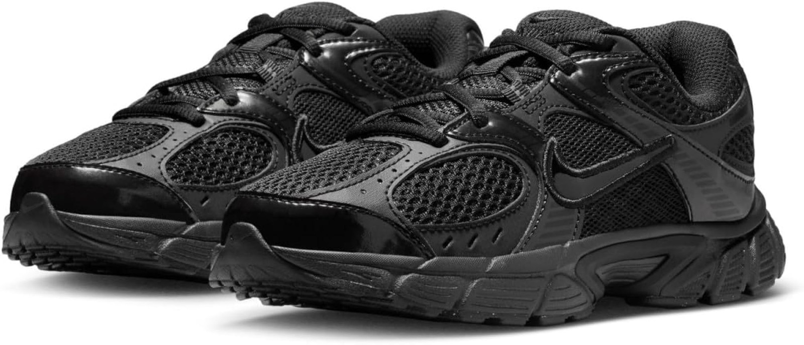 Nike Unisex-Child V5 RNR (Big Kid) – Black/Black/Anthracite – 4Y
