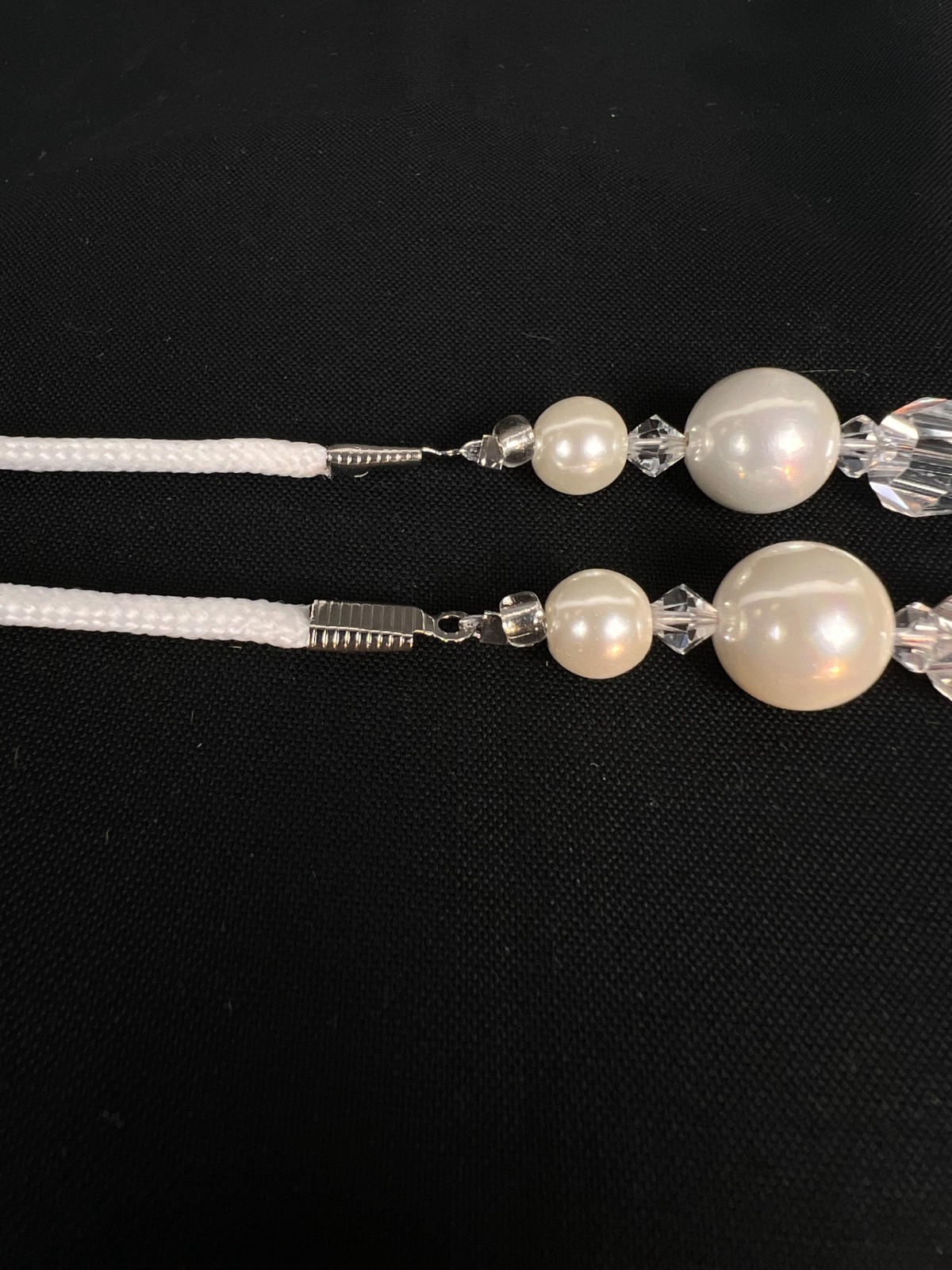 Handmade Eyeglass Chain: Crystal Glass Beads, Clear, Pearl, Dazzling!