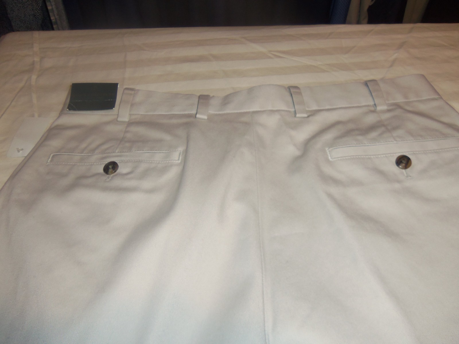 488- NWT Brooks Brothers – Elliot – SOFT COTTON BEIGE PANTS – 34 X 32