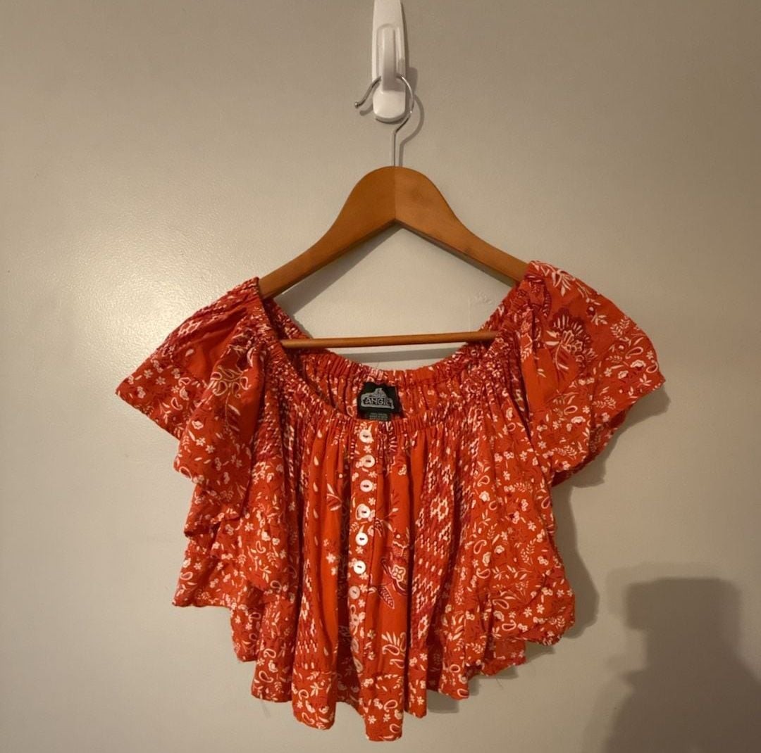 Angie Women’s Red Floral Paisley Off-Shoulder Crop Top Size L Free People style,