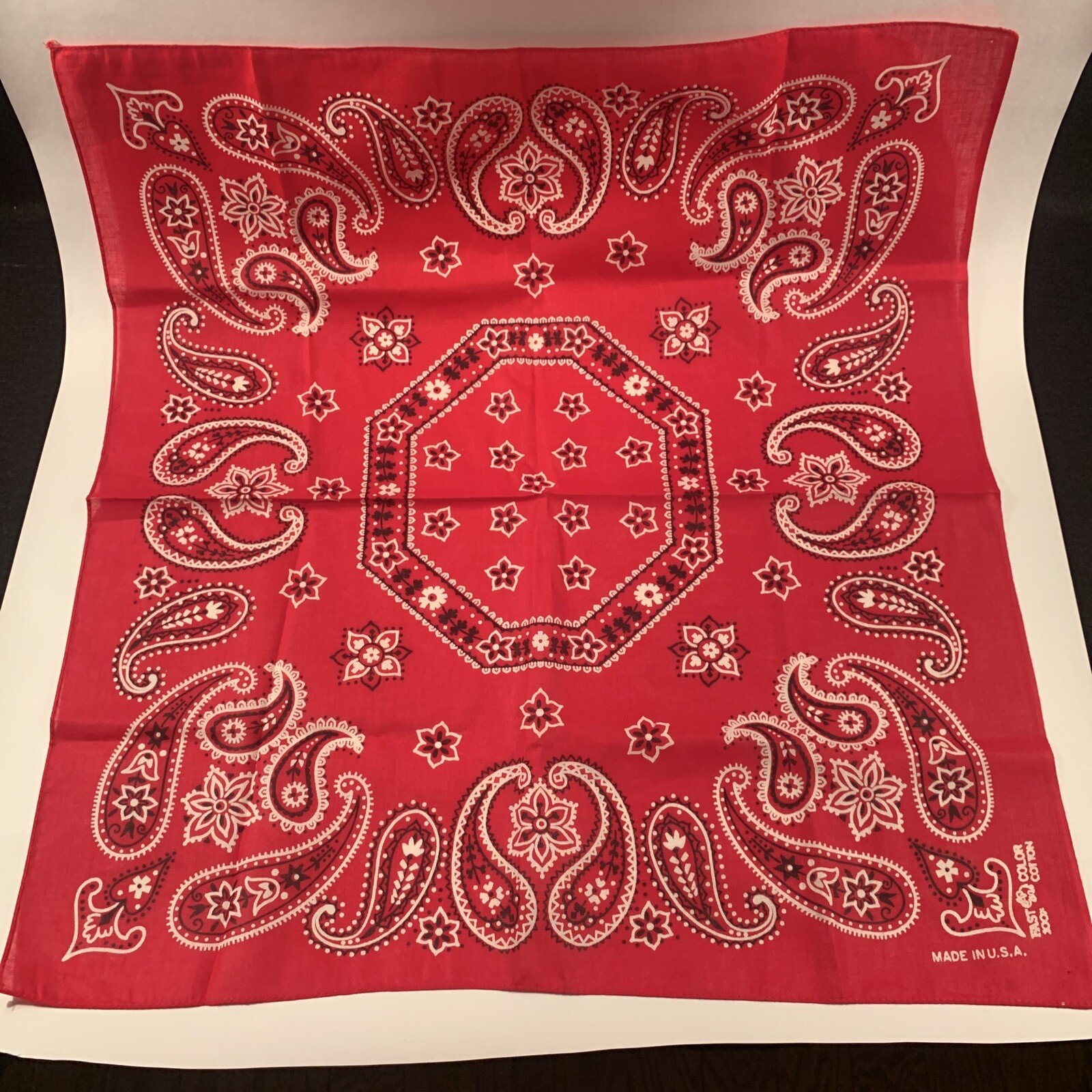 Red Bandana 100% Cotton Made in USA 21″x22.75″ New Unused