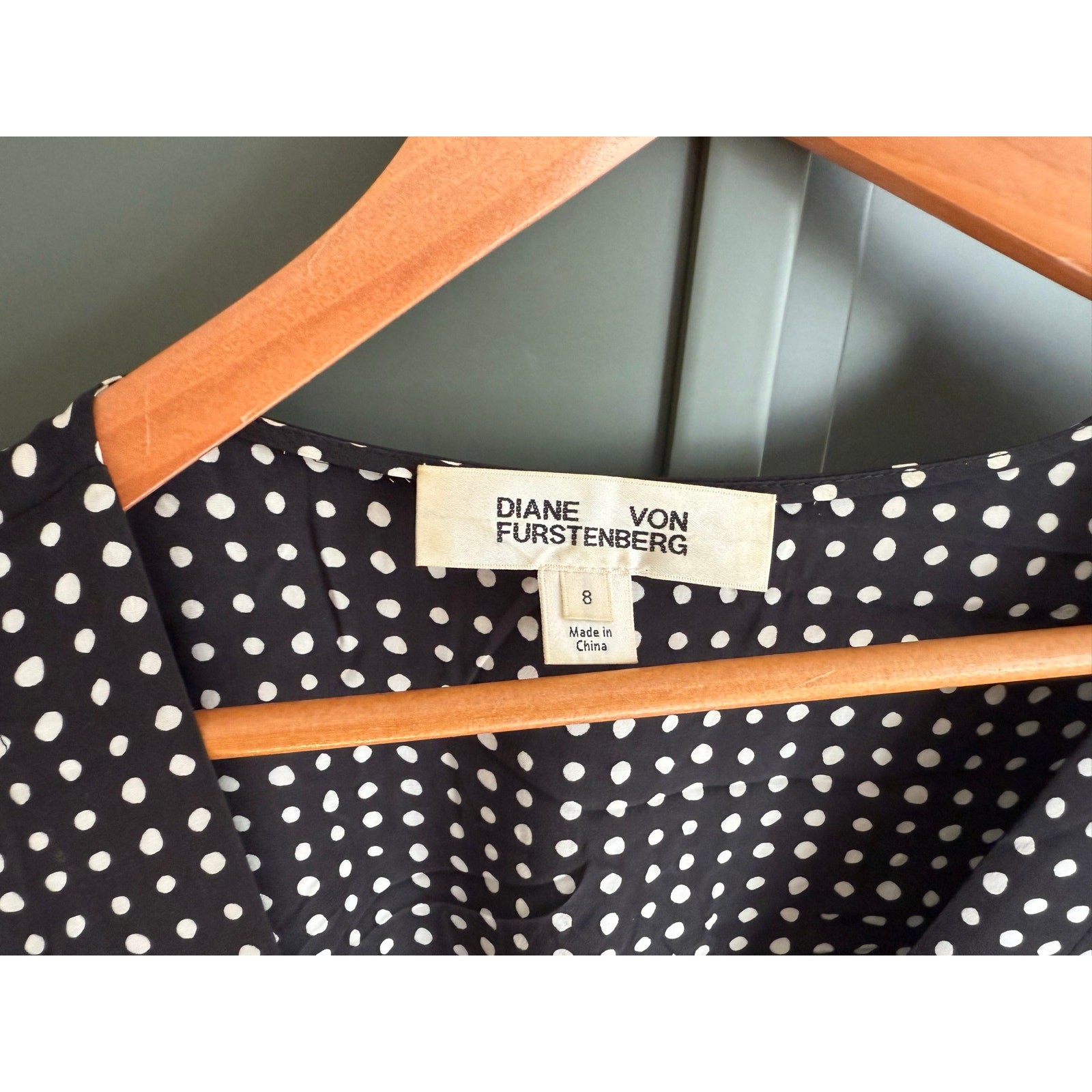 DVF DIANE VON FURSTENBURG sz 8 silk black white polka dot wrap dess EUC
