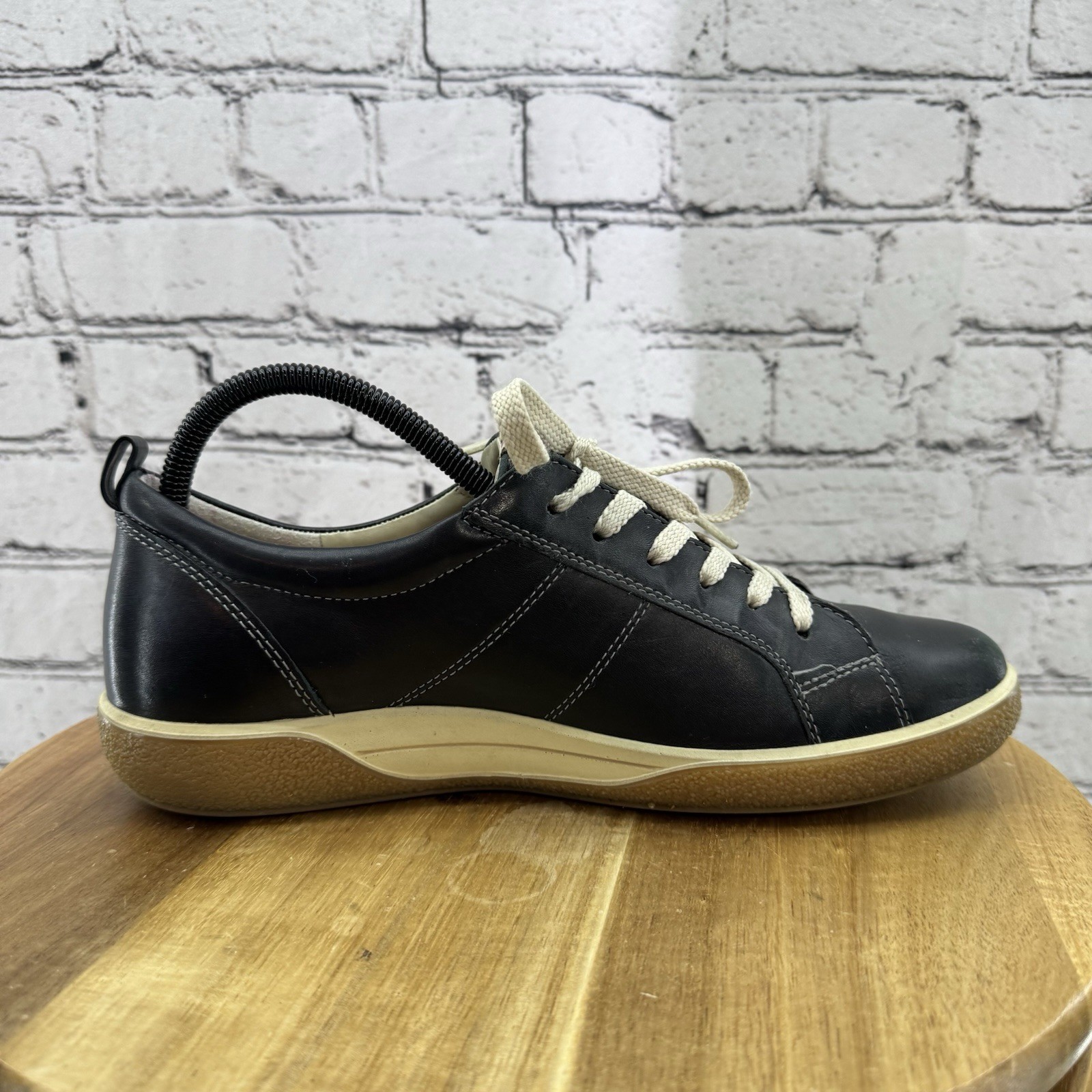 Ecco Chase II Leather Black Lace Up Low Casual Sneaker Women’s Sz EU 40 US 9-9.5