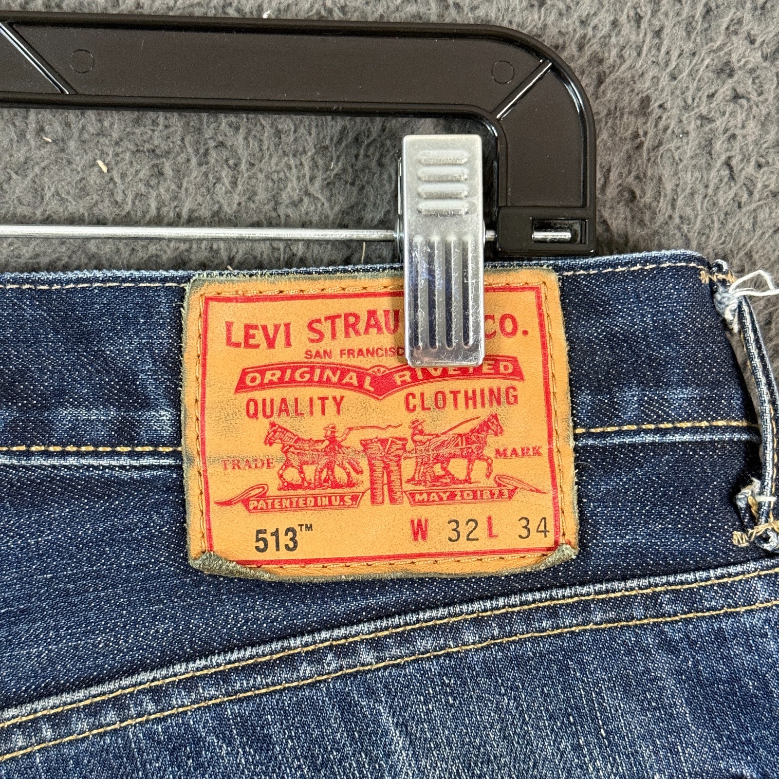Levis Jeans Mens 32×34 Blue 513 Slim Fit Selvedge Dark Denim Whisker Distressed