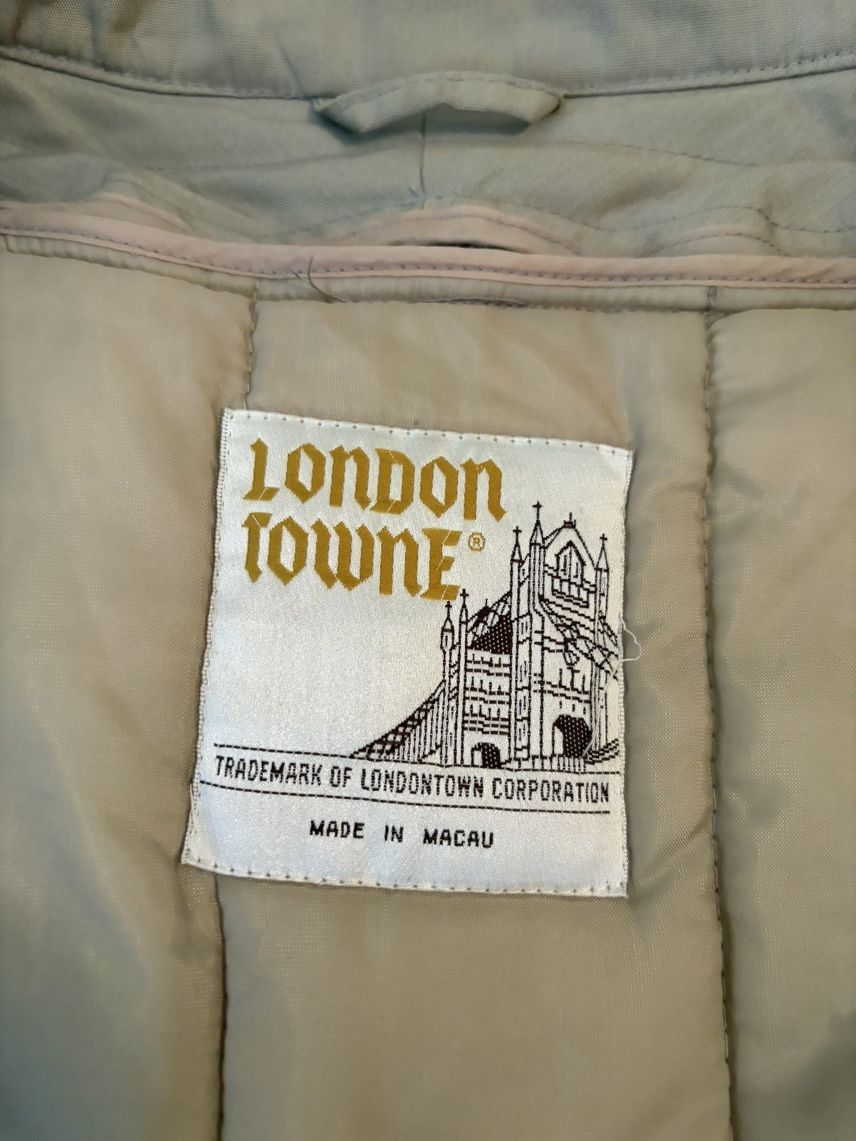 London Fog Coat Jacket Removable Quilted Lining Beige Women’s Tan Large Hooded