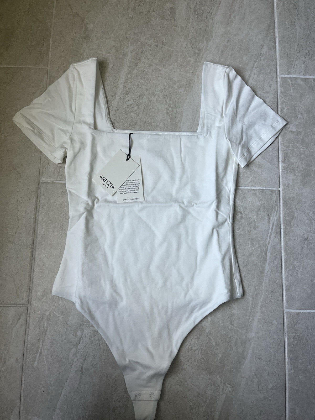 Aritzia | Babaton | Contour Squareneck Shortsleeve Bodysuit | White | US Size S