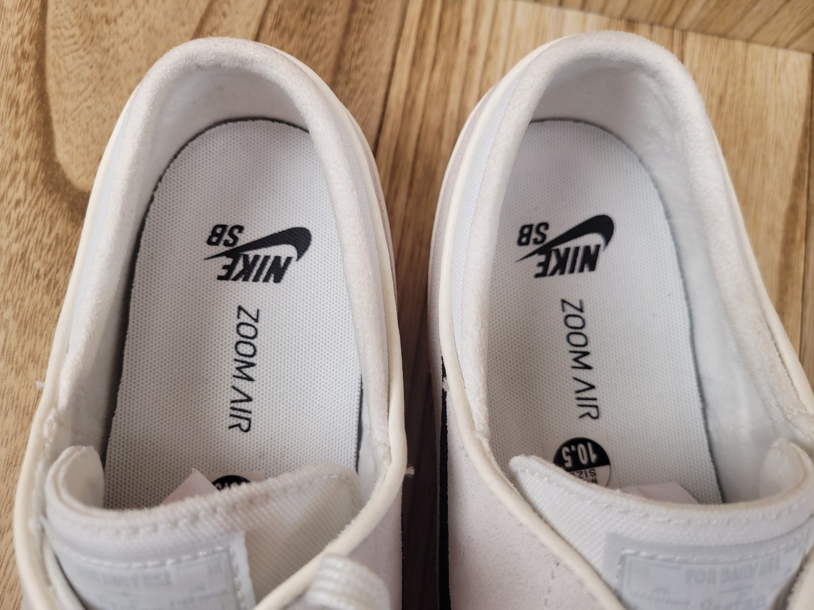 Nike Zoom SB Stefan Janoski Summit White 333824-108 Mens 10.5 Skate Shoes NICE