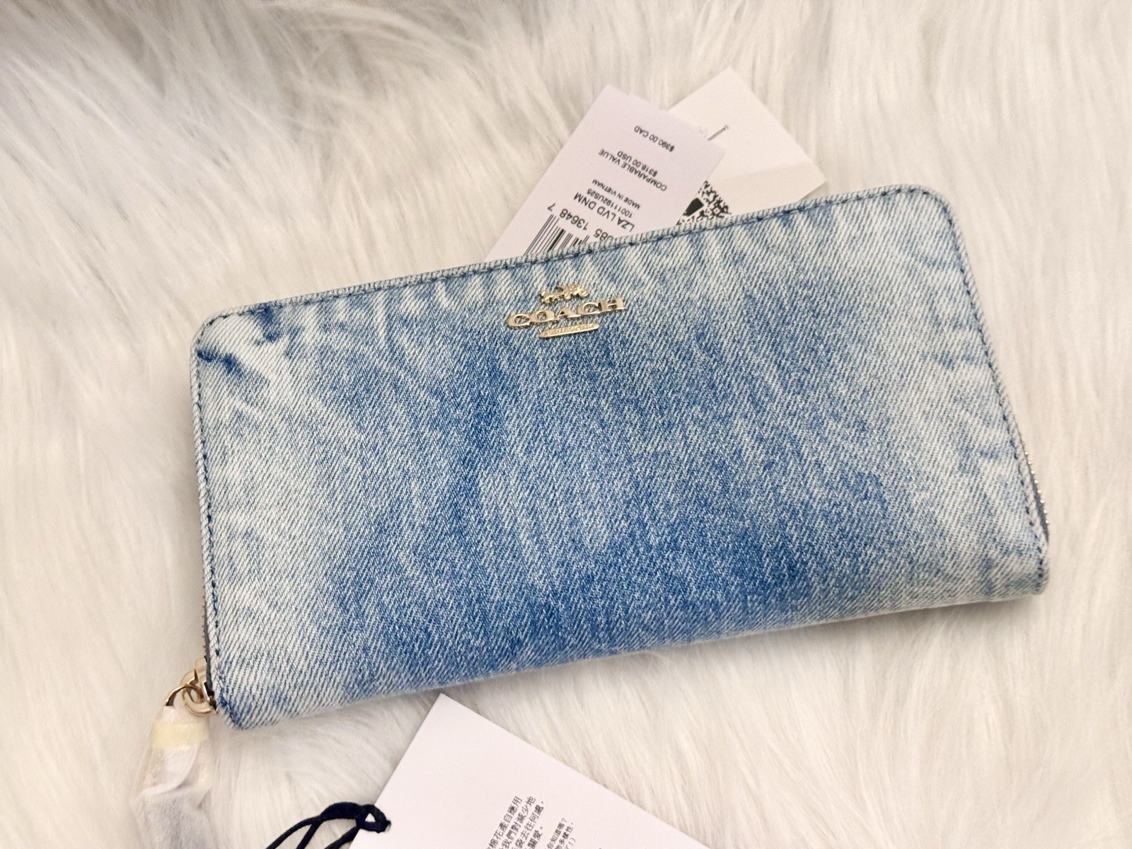 NWT Coach Long Zip Around Wallet In Loved Denim CEC21 in Gold Light Indigo