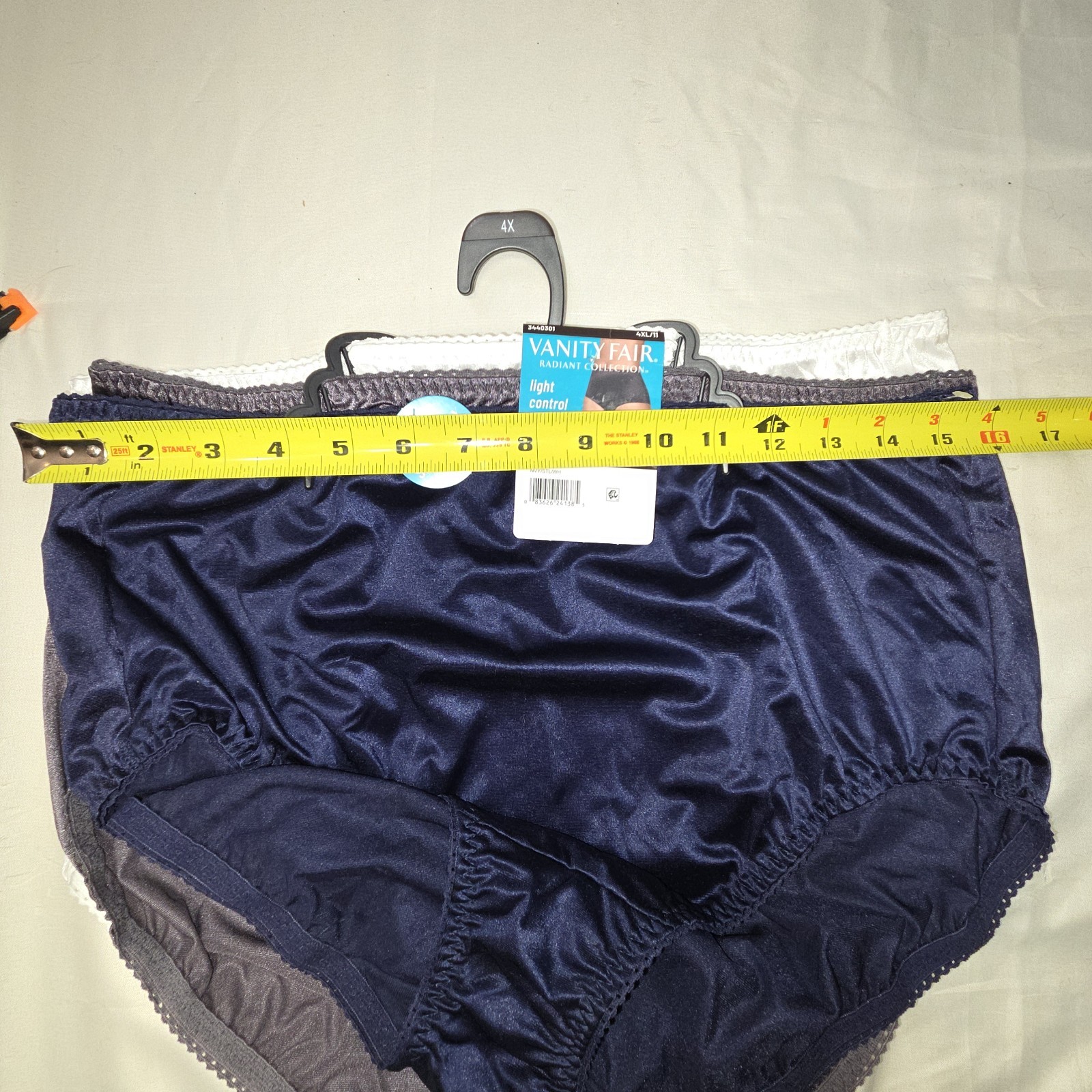 NWT Vanity Fair Radiant Collection 3 Pack Briefs 4X. Navy, Gray, White.