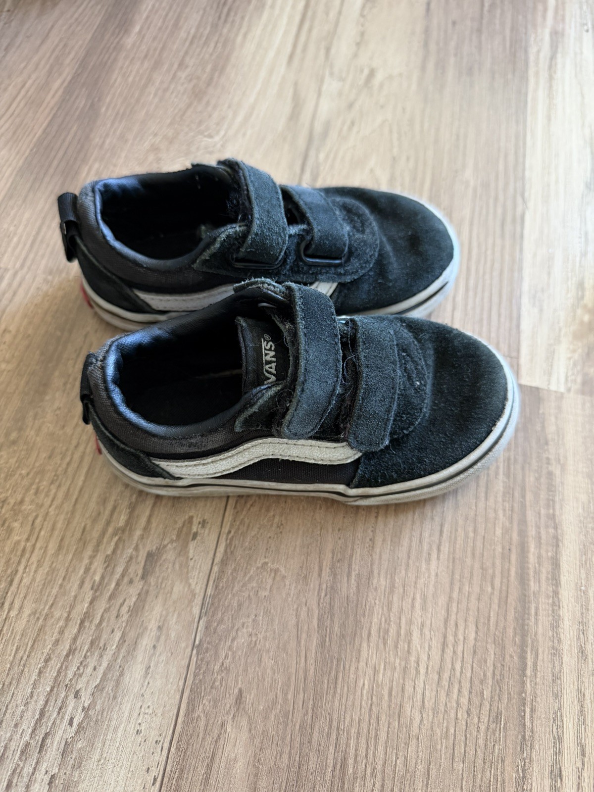 Vans Toddler Black and White Suede Hook & Loop Skate Shoes, Size 7