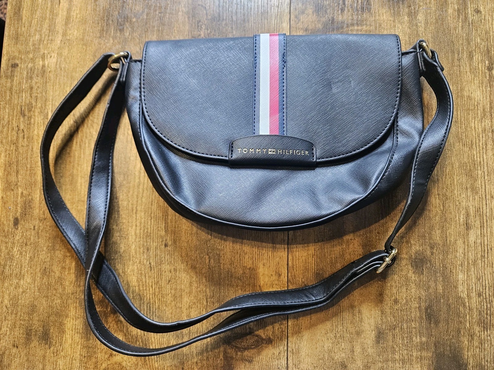 NEW Tommy Hilfiger Keri Semi-Circle Logo Crossbody Bag w/Adjustable Strap MARK