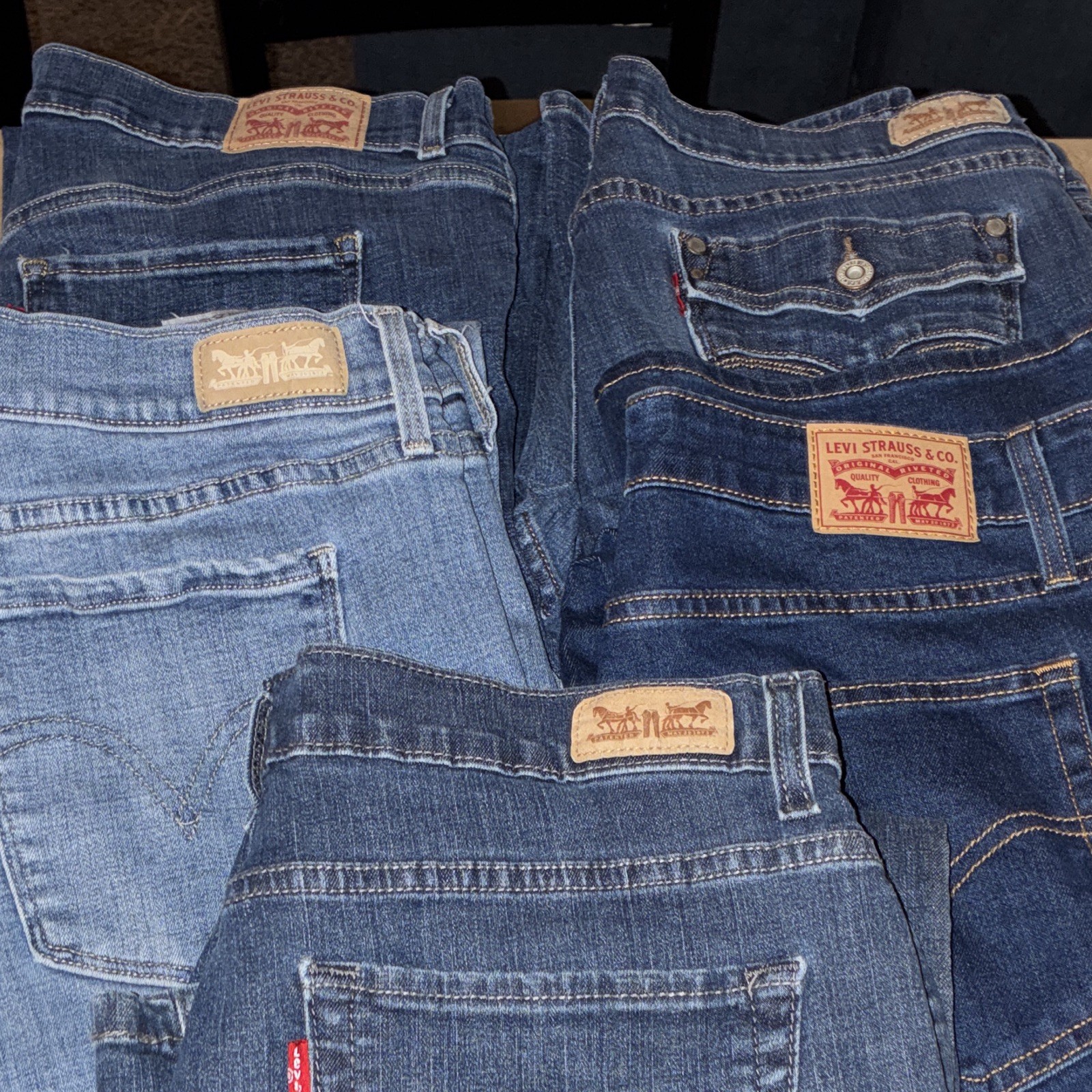 Levi’s 505 500 Series Straight Blue Medium Wash Denim Jeans Classic Fit 5-Pkt