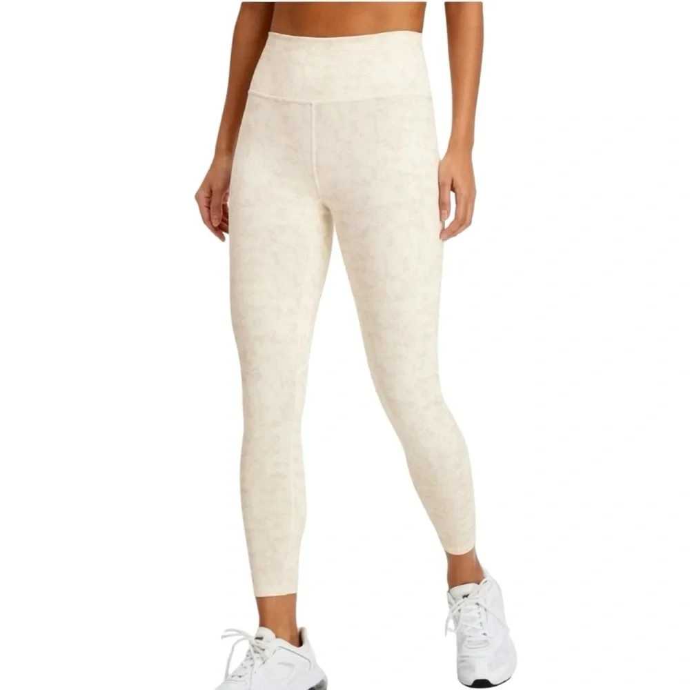 Fabletics Women’s Define PowerHold High Waisted 7/8 Legging White M