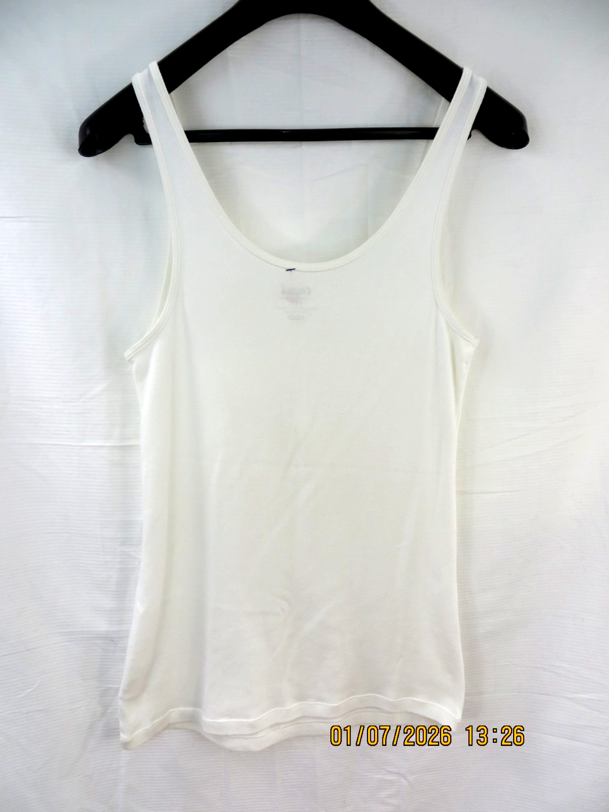 OLD NAVY TAMI FITTED SZ M/L White Super Soft Deep U-Neck Longer Tank Top Shirt