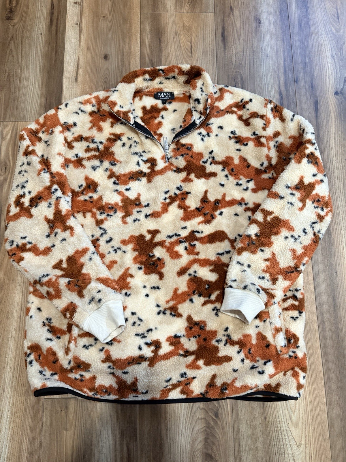 Man BoohooMan Camo Fleece Quarterzip Pullover Men’s Small Oversized