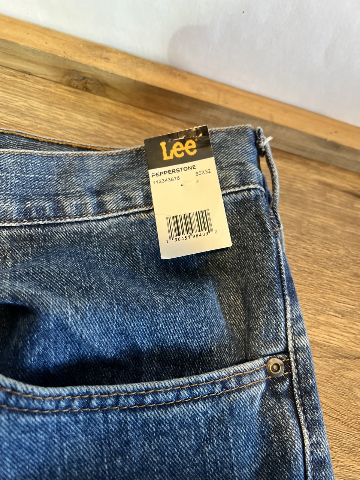 Lee Men’s Regular Straight Jeans Revolution 60 x 32 NWT