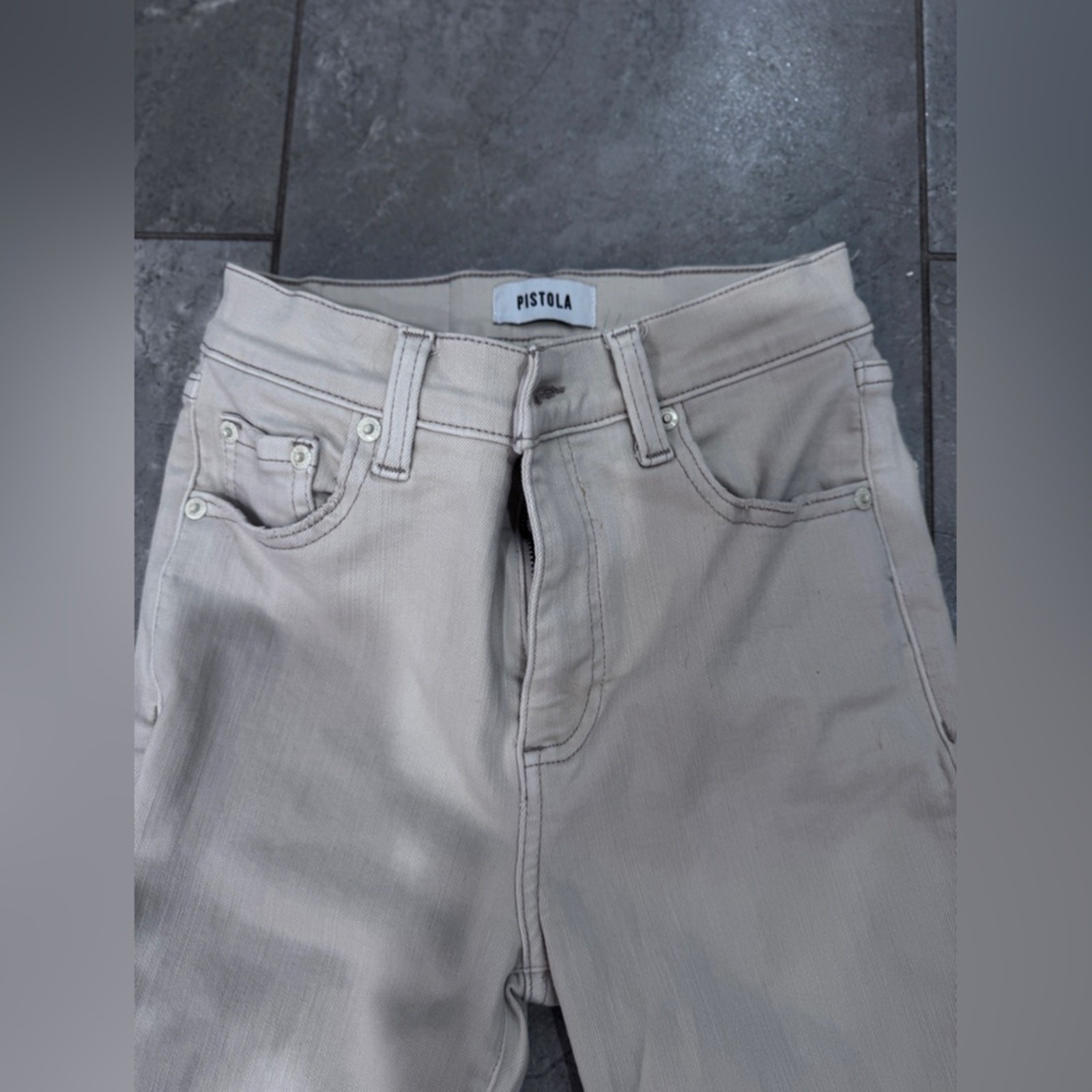 EUC Pistola Off-White Flare Jeans, size 24