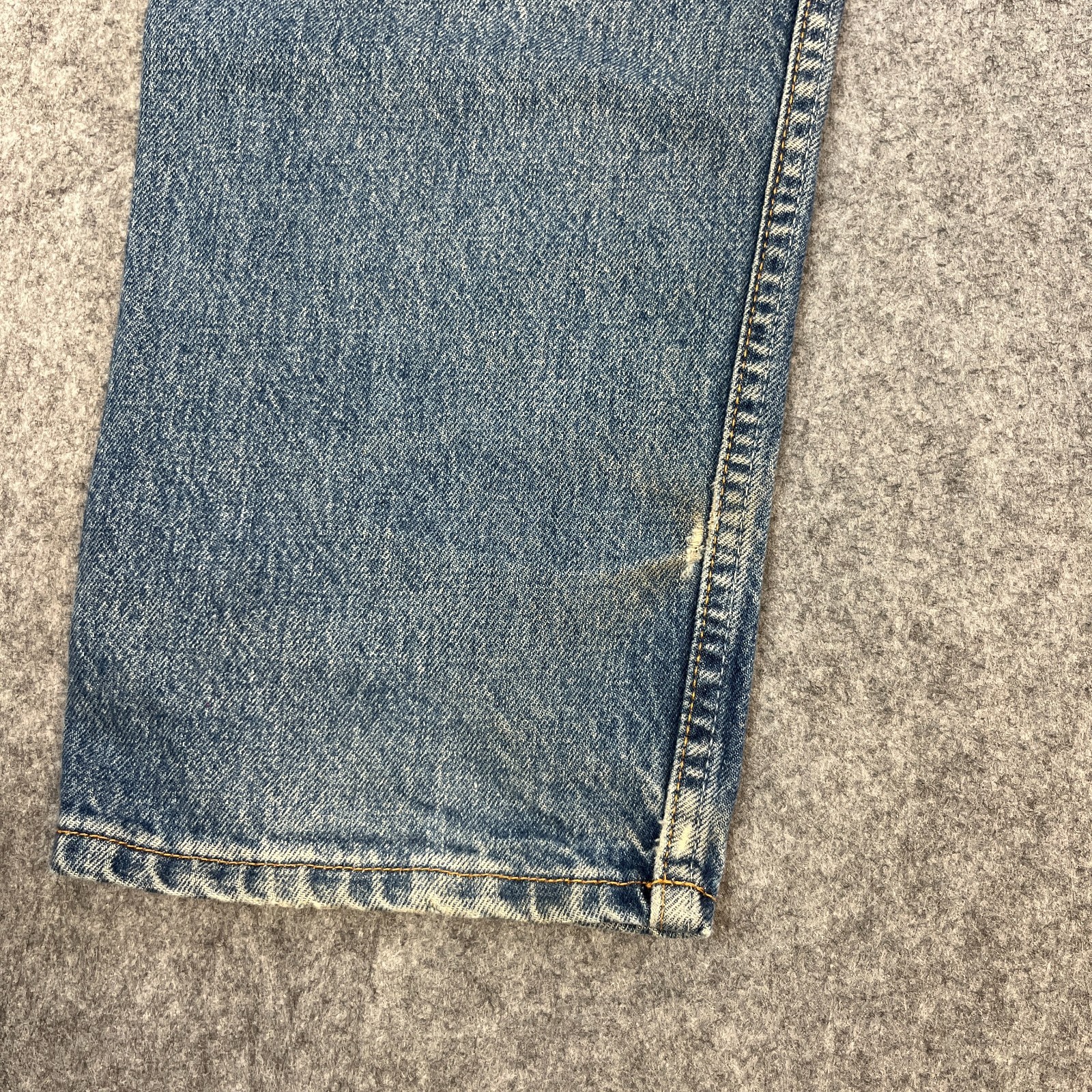 Vintage Levi’s 615 Mens Jeans Regular Straight 36 30 Mid Blue Orange Tab 90s