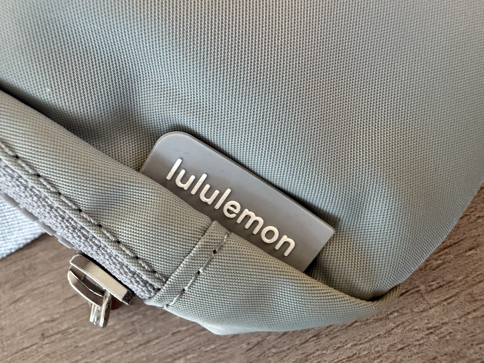 Lululemon Everywhere Belt Bag 1L in Silver Drop Gray NWT