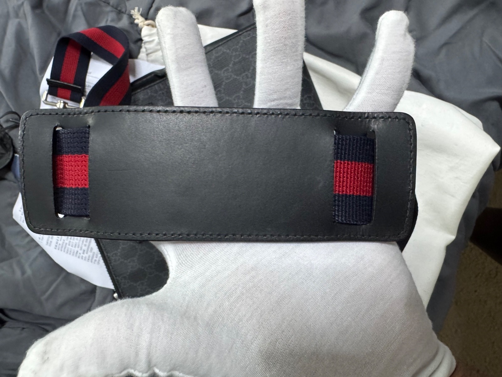 Gucci GG Messenger Crossbody Bag Large Authentic