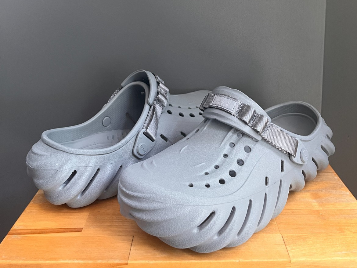 Crocs Concrete (Grey) Echo Clogs US Men 9 / Women 11 NWT