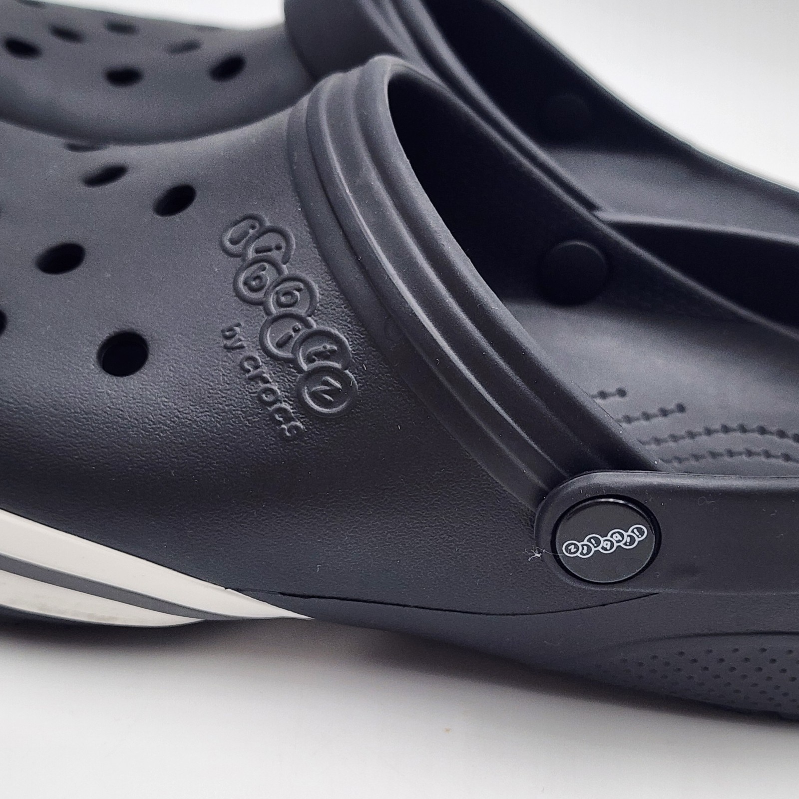 Jibbitz By Crocs Unisex Kilby Clogs Shoes Black White Slip On Perforated W 9 M 7