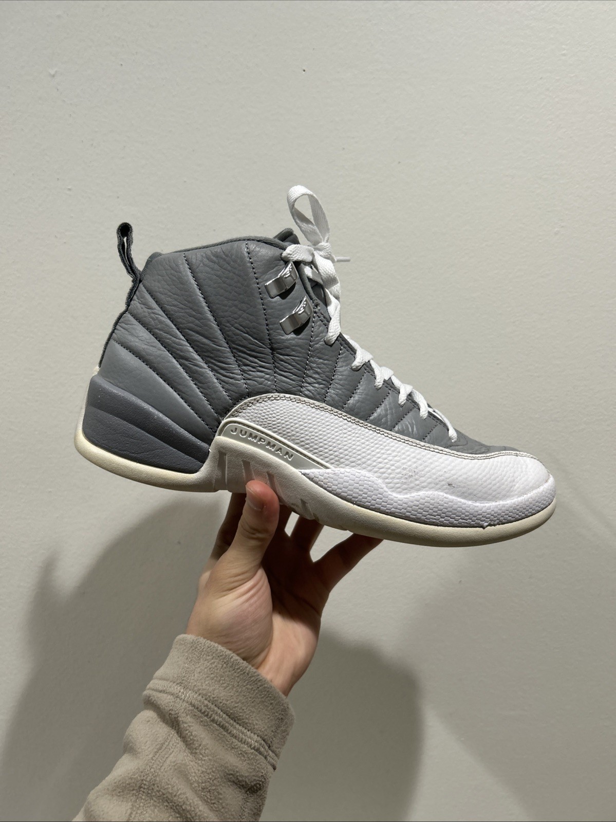 Size 9.5 Men’s Air Jordan 12 Stealth Gray White CT8013-015 2022
