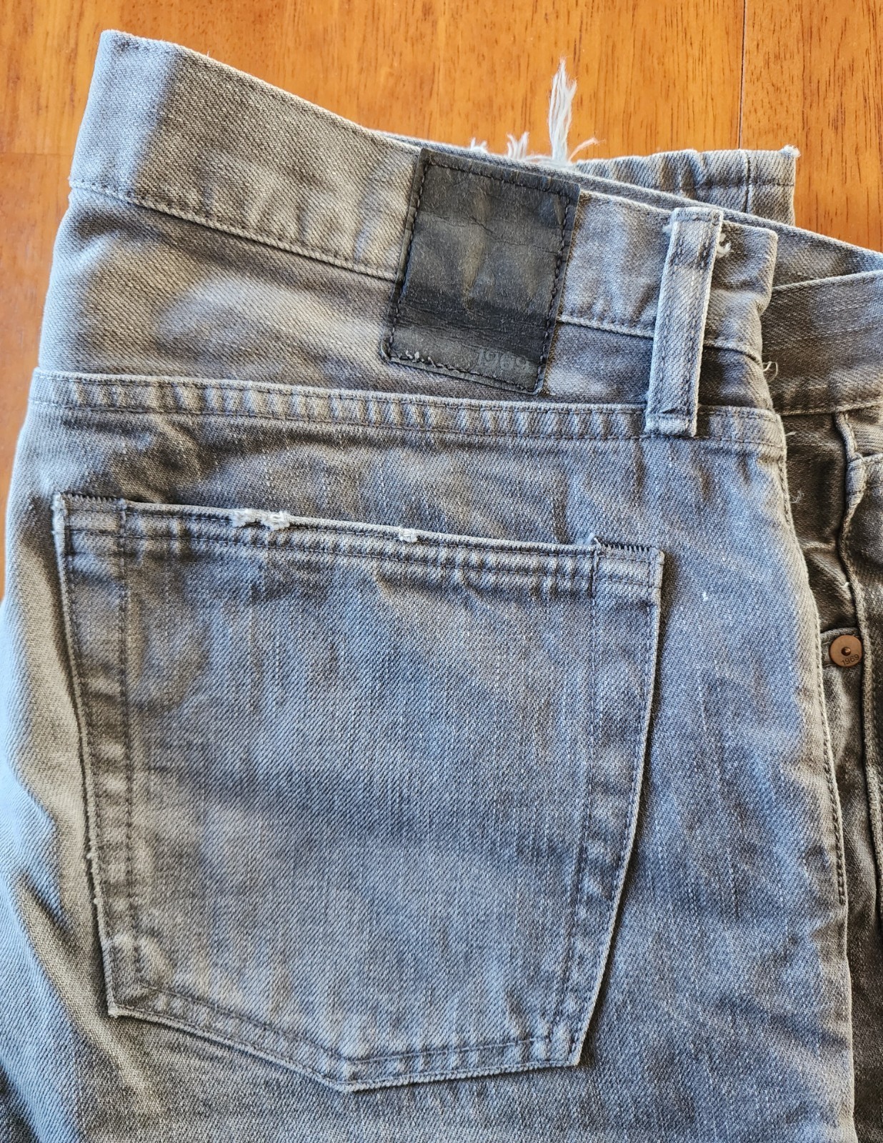 Gap 1969 Men’s Straight Jeans 33×34 Gray Faded Distressed 100% Cotton Denim male