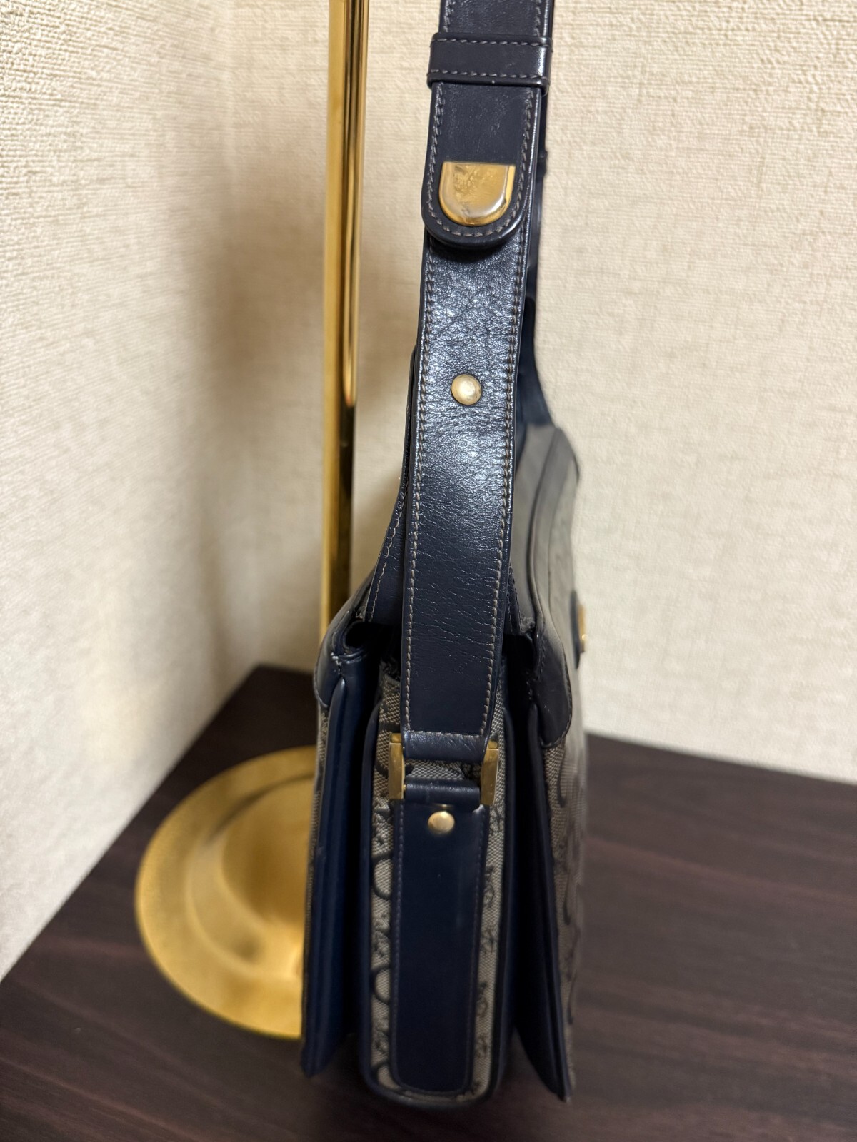 CELINE C Sulky Shoulder Bag Navy Leather Vintage Auth