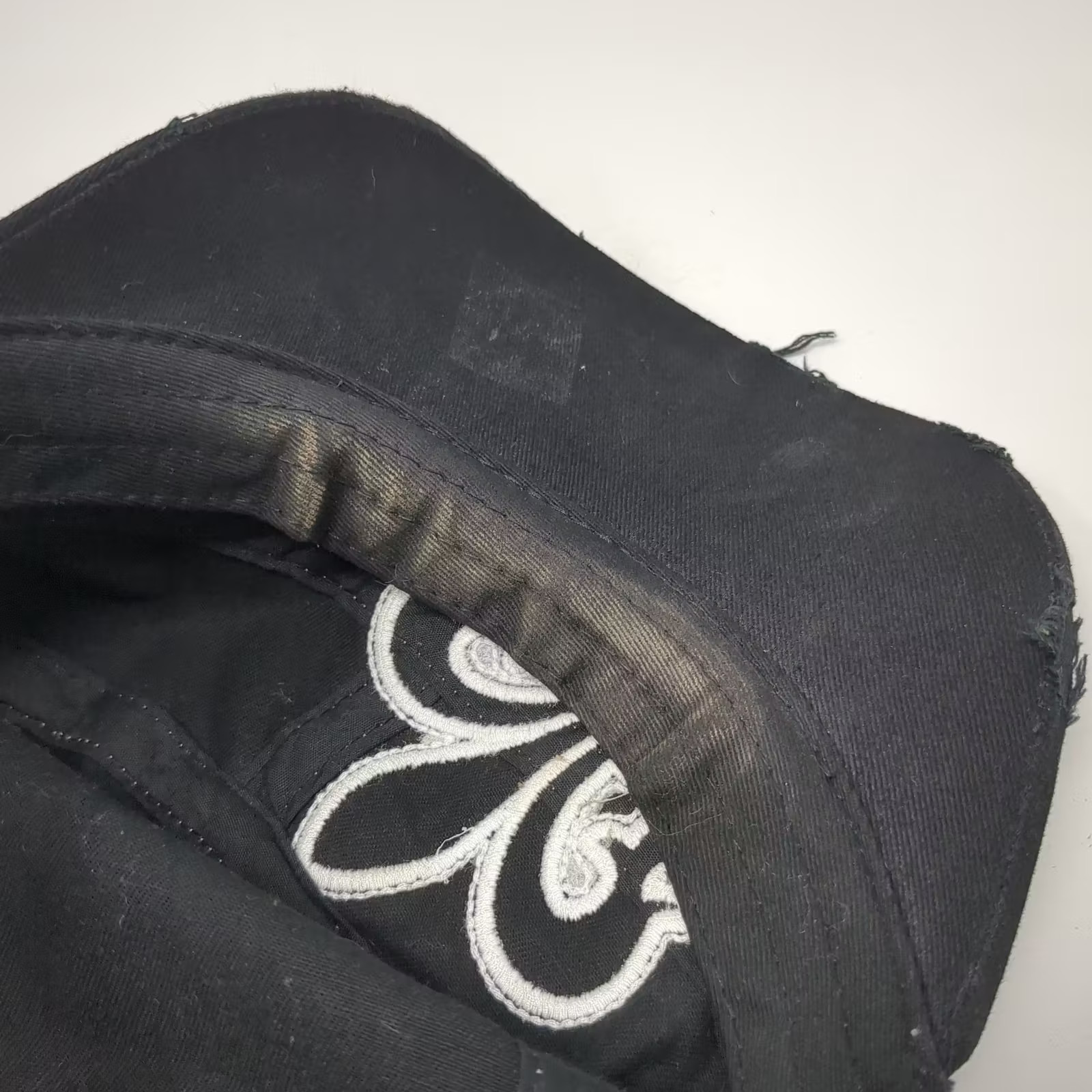 KBETHOS Army Cap Black One Size Fleur-de-Lis Rhinestone Floral Distressed Hat